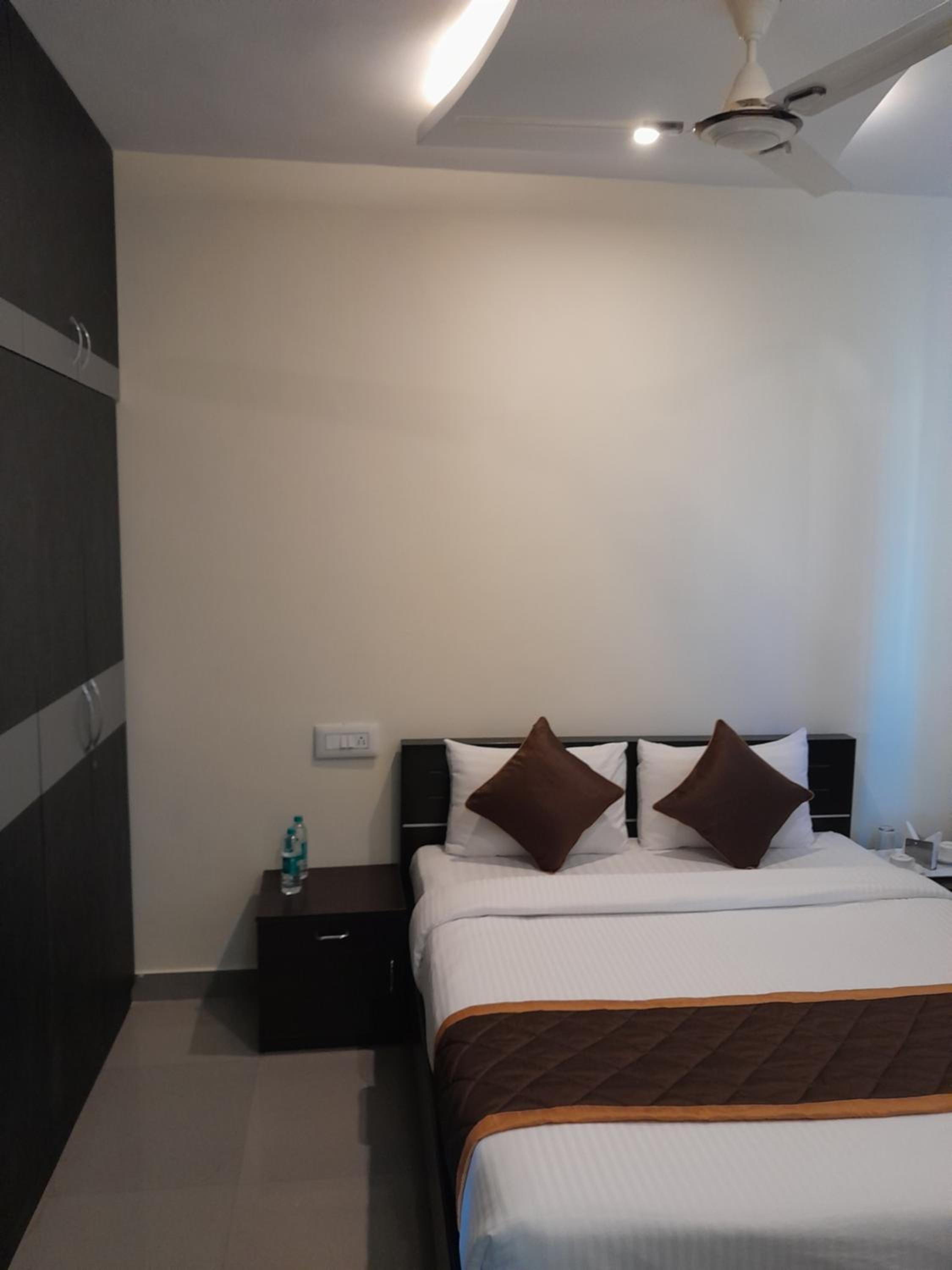 Apartment with Terrace - Photo 1
