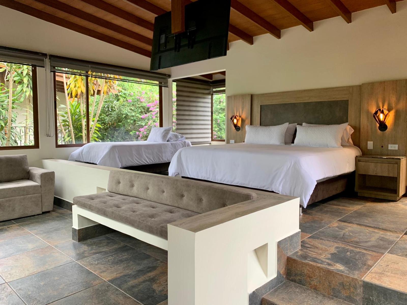 Deluxe Suite