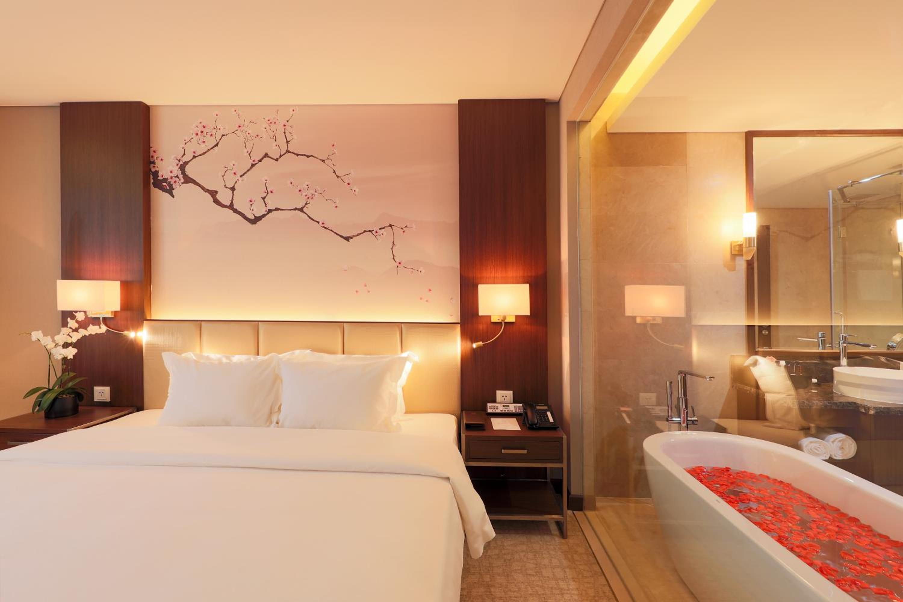 Deluxe Double Room photo 2