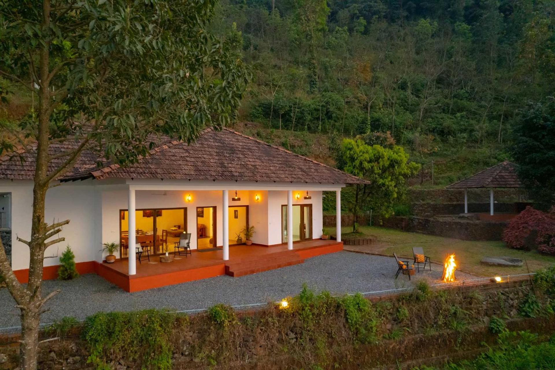 Villa photo 2
