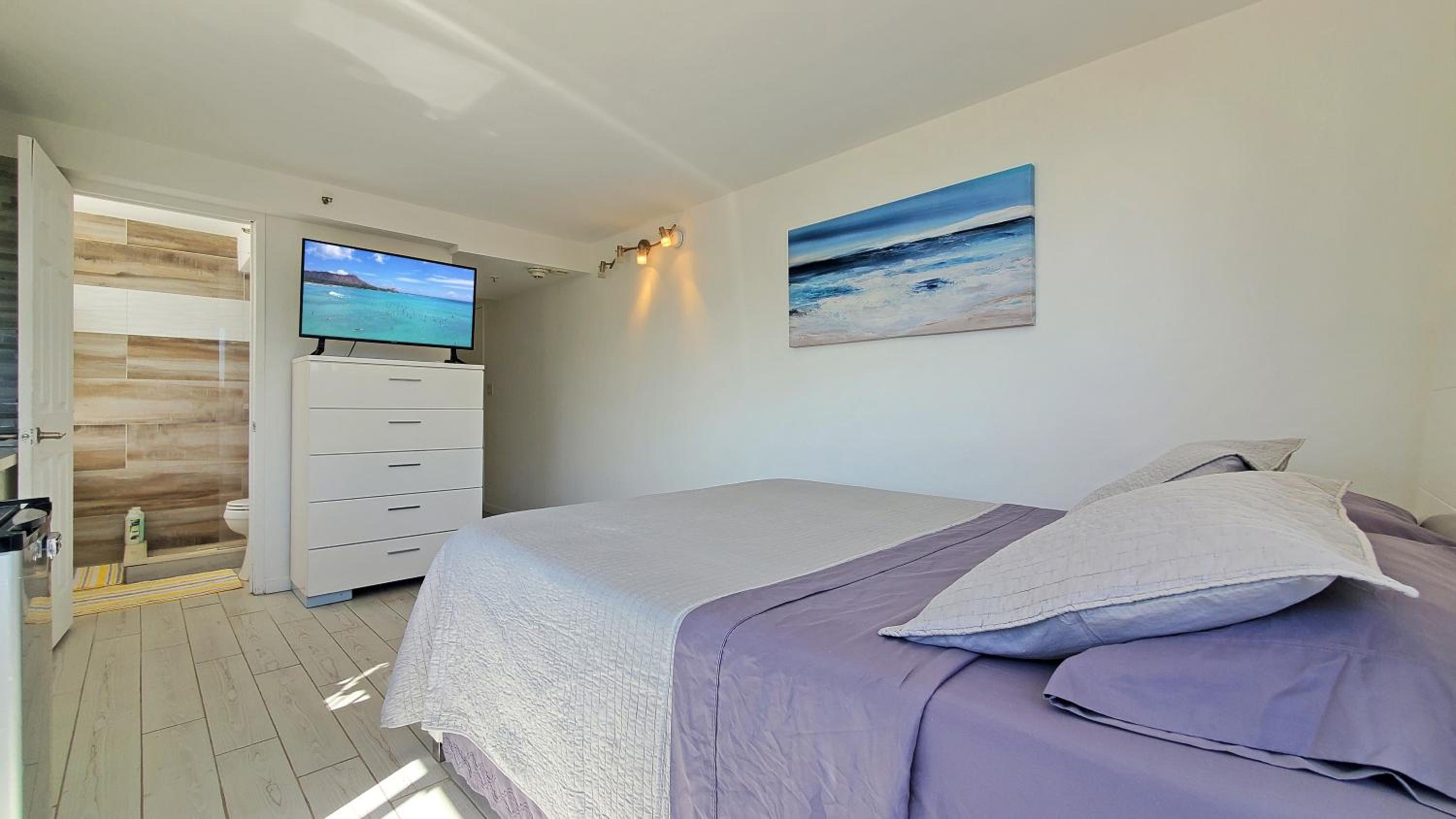 Apartment with Sea View - Photo 12