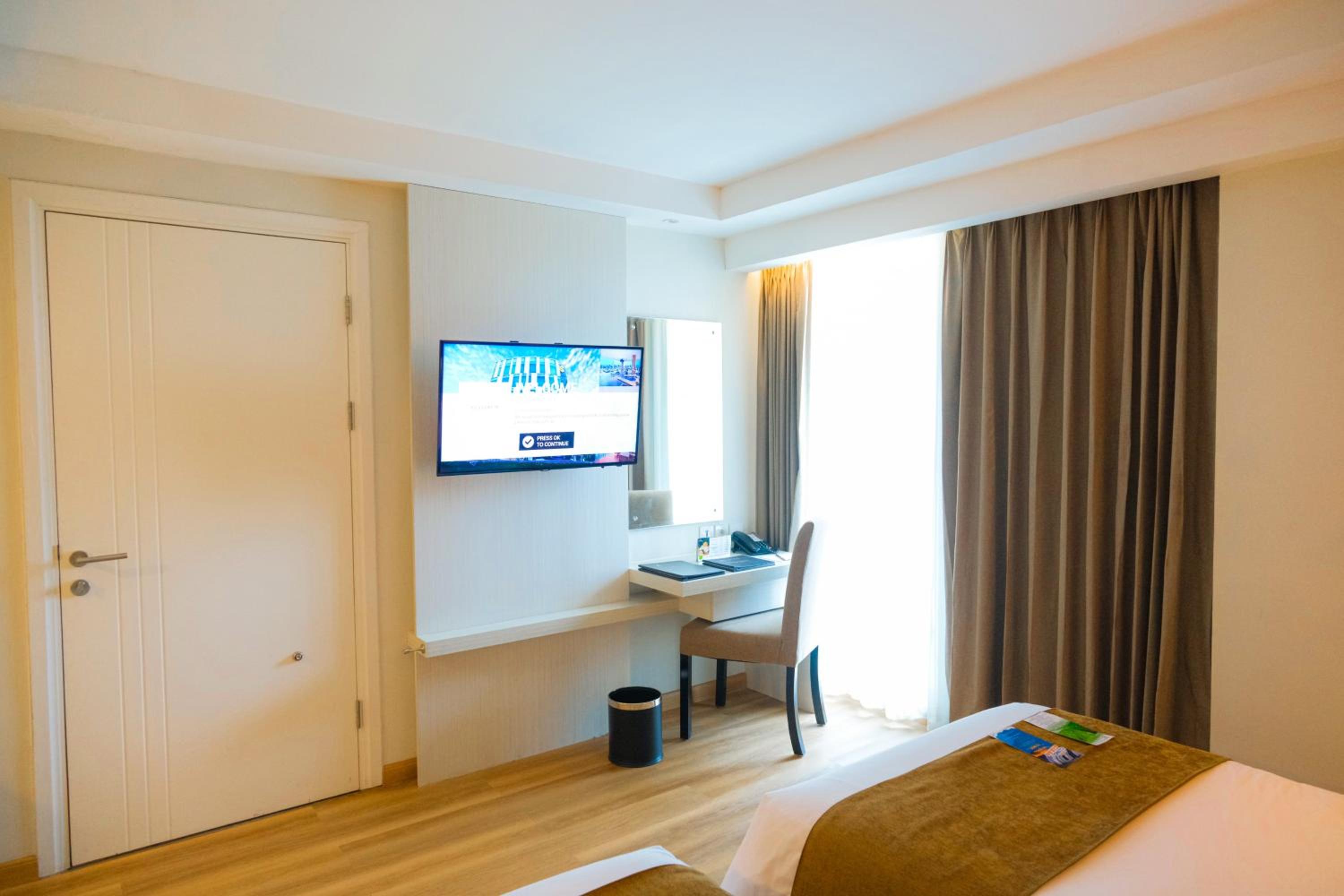 Deluxe Twin Room photo 2