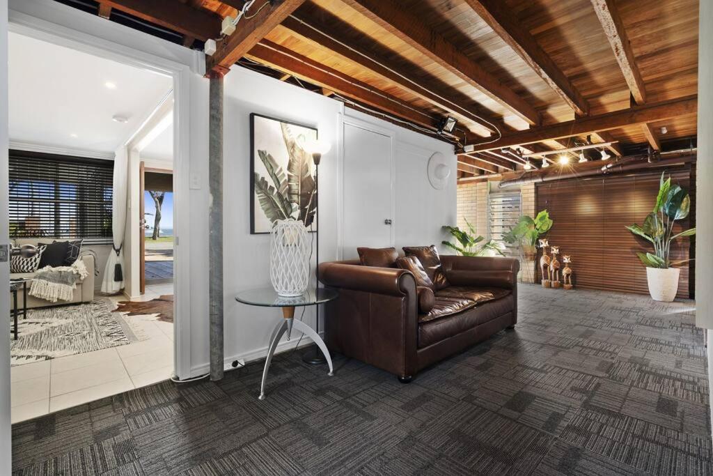 Four-Bedroom House photo 3