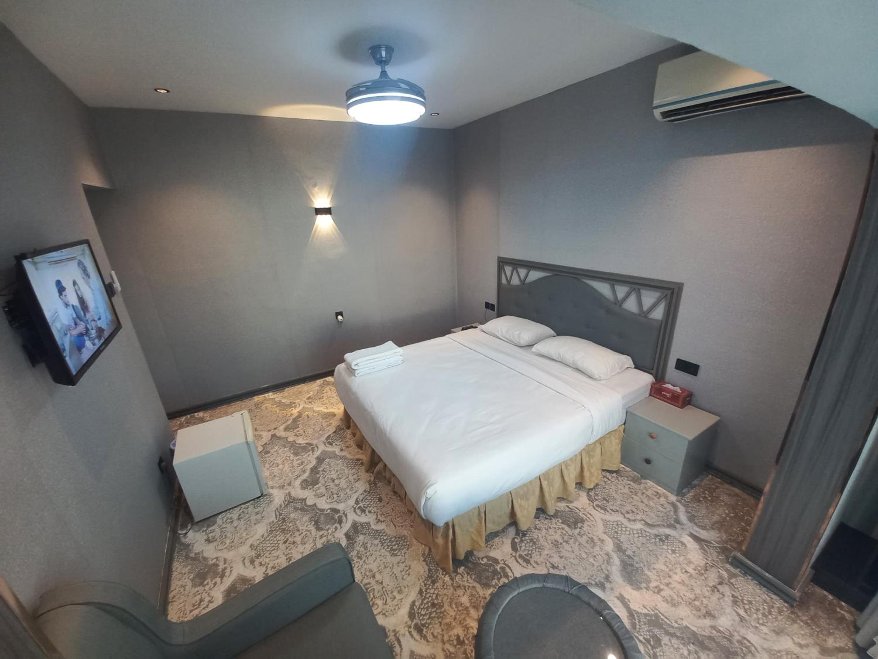 Budget Double Room photo 1