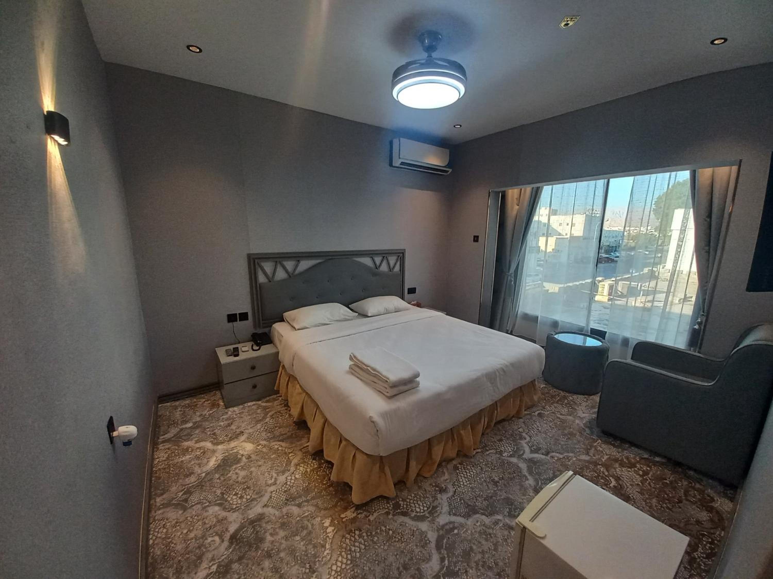 Budget Double Room photo 2