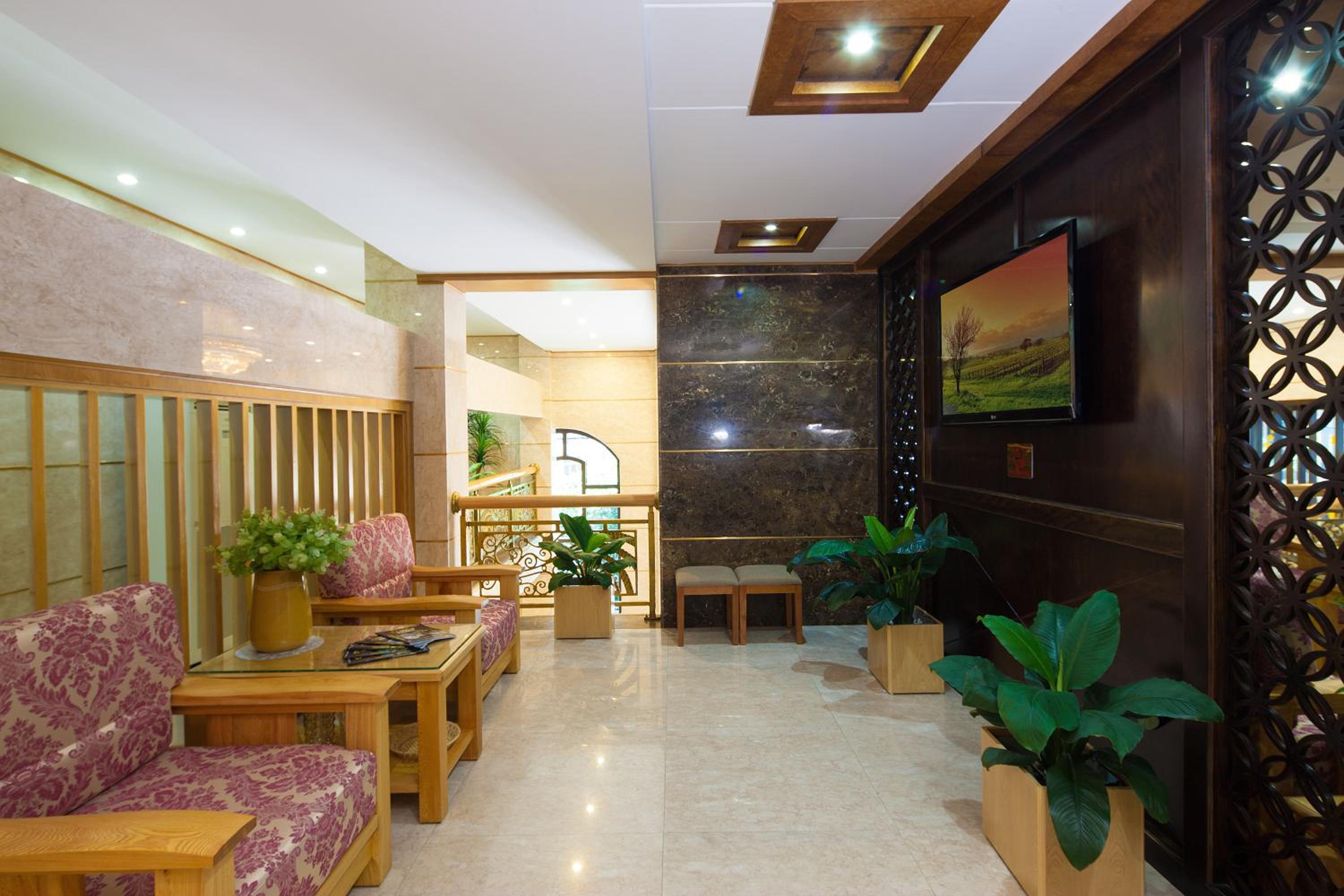 Deluxe Double Room with Balcony photo 2