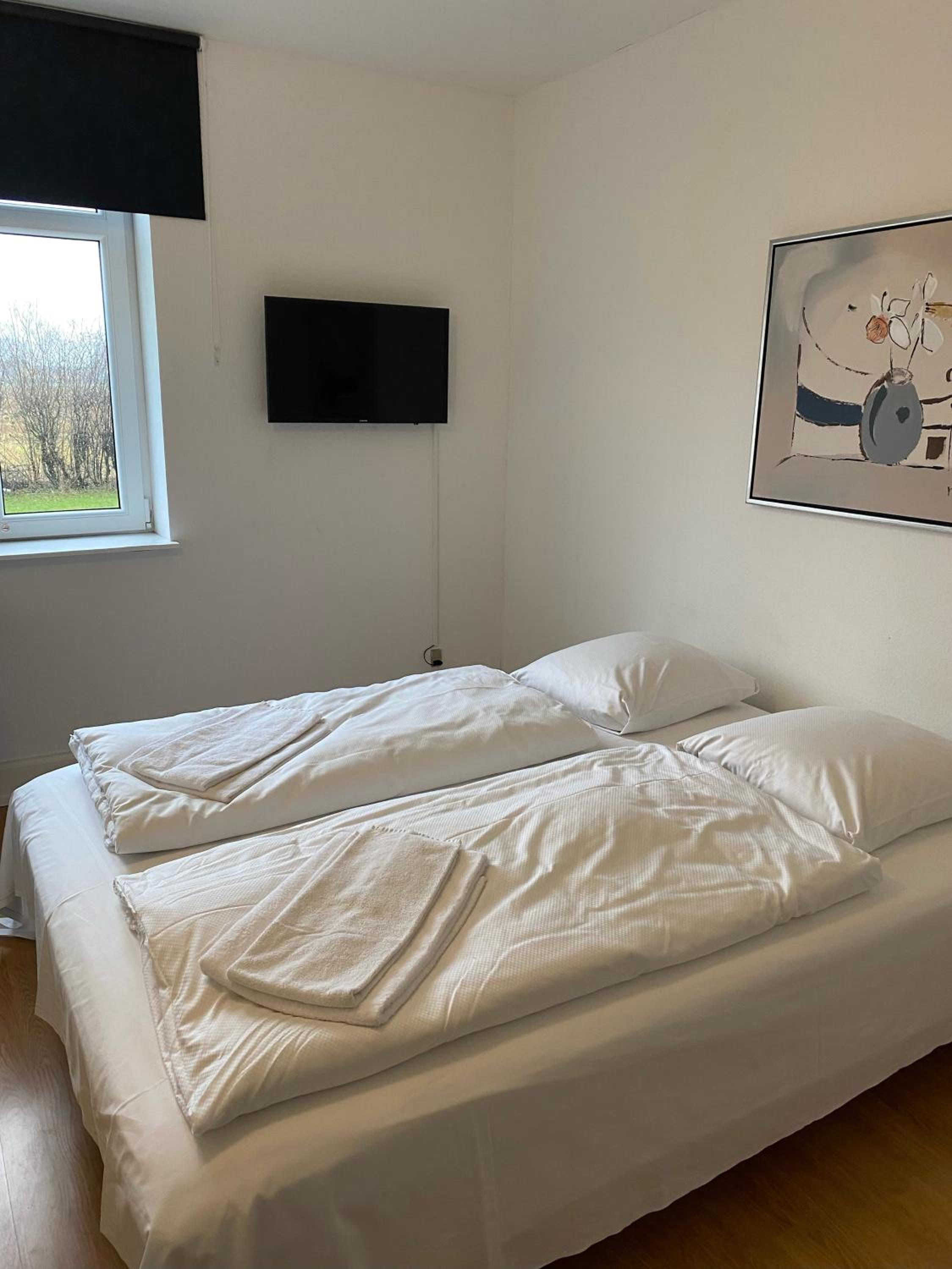 Double Room with Shared Toilet