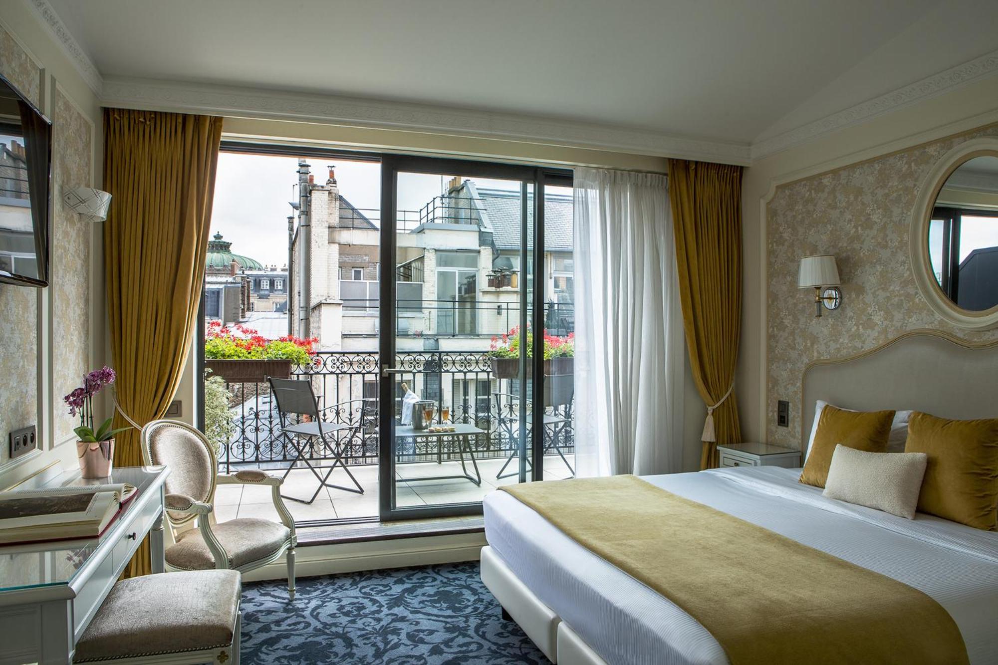 Suite with Terrace - Photo 7