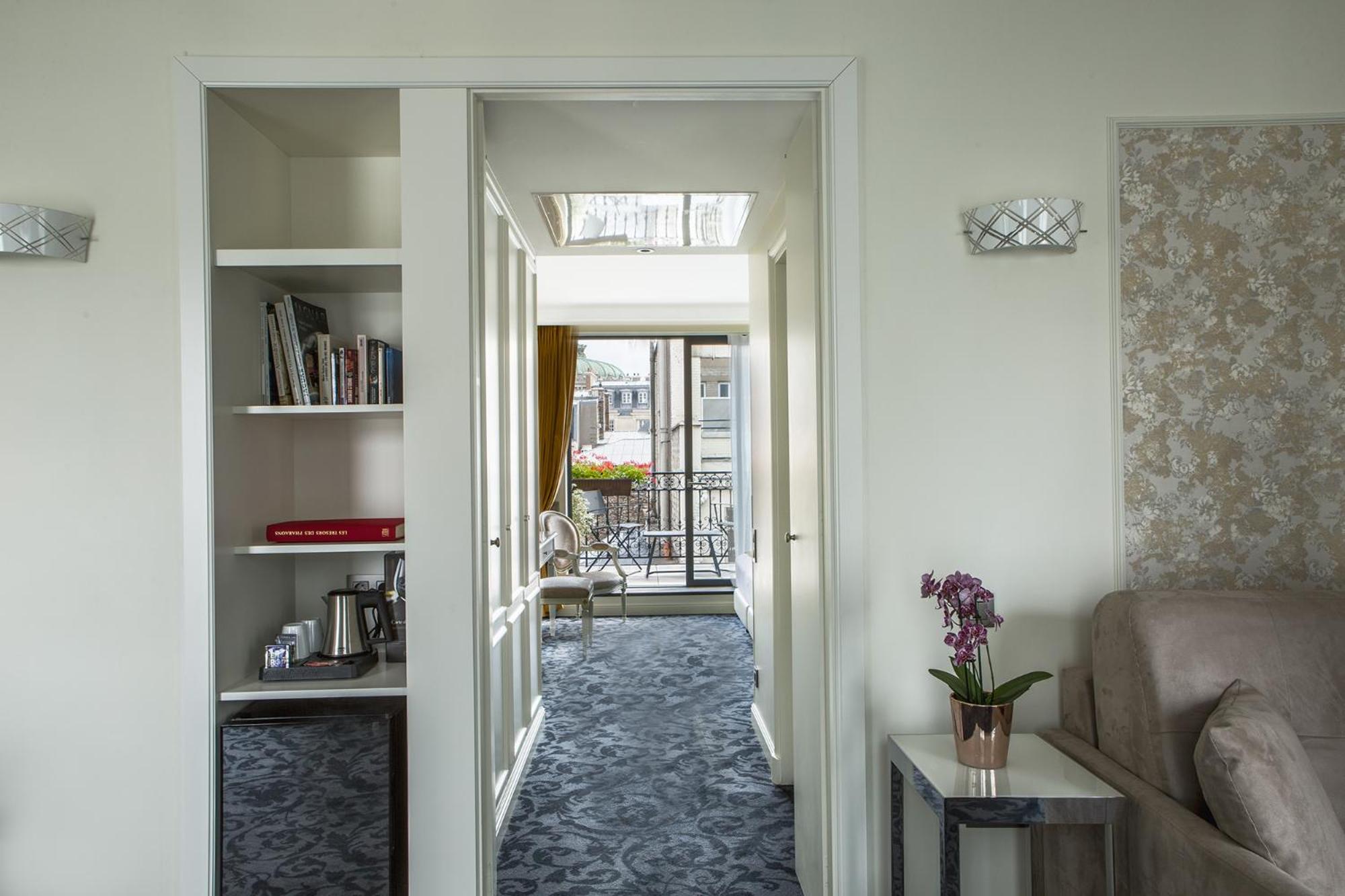 Suite with Terrace - Photo 1