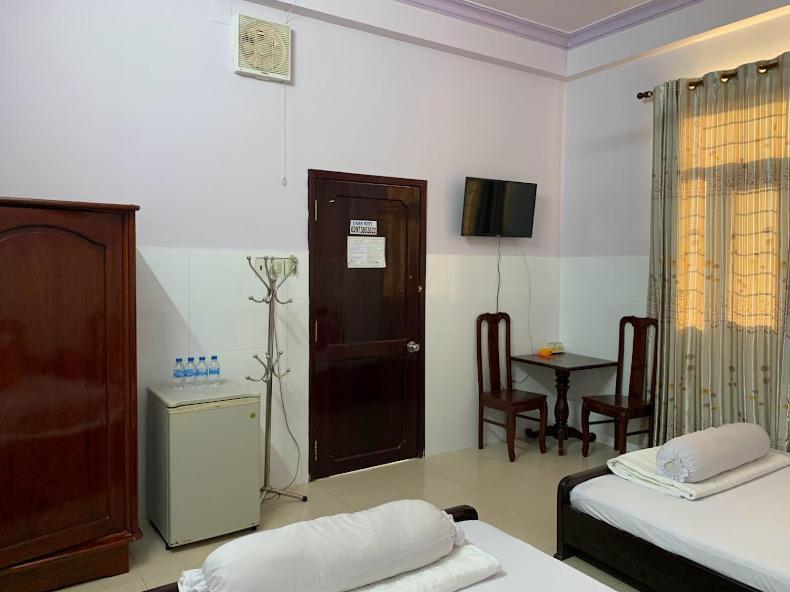 Queen Room with Two Queen Beds photo 1
