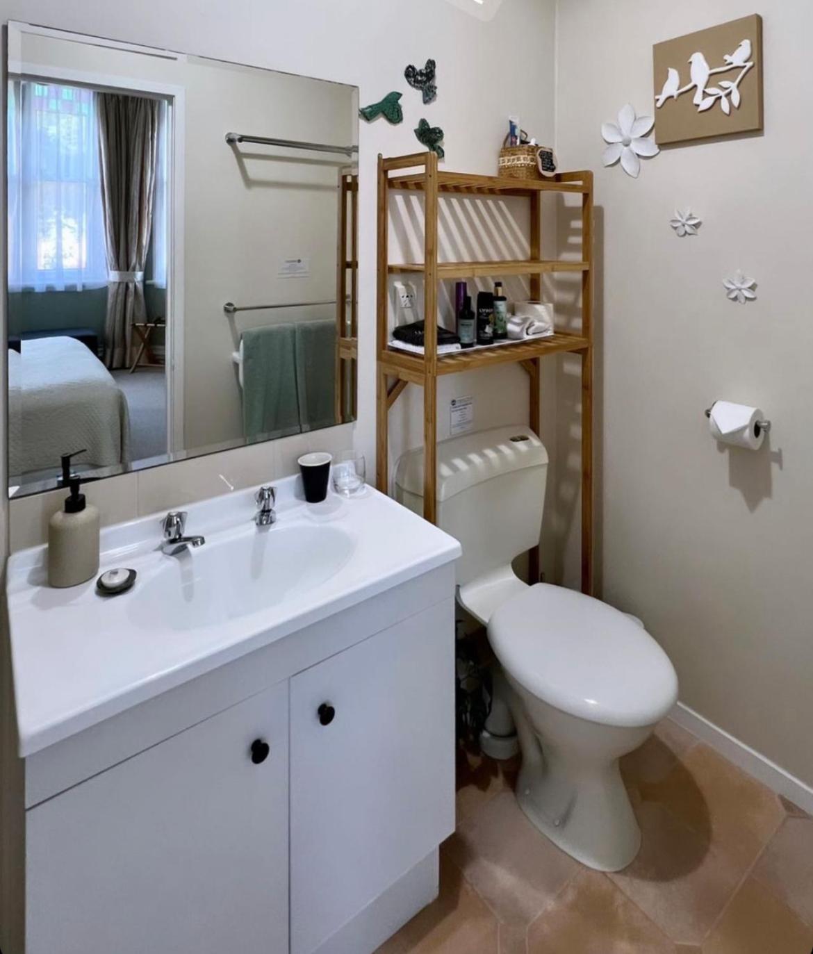 Parihaka King Room photo 3
