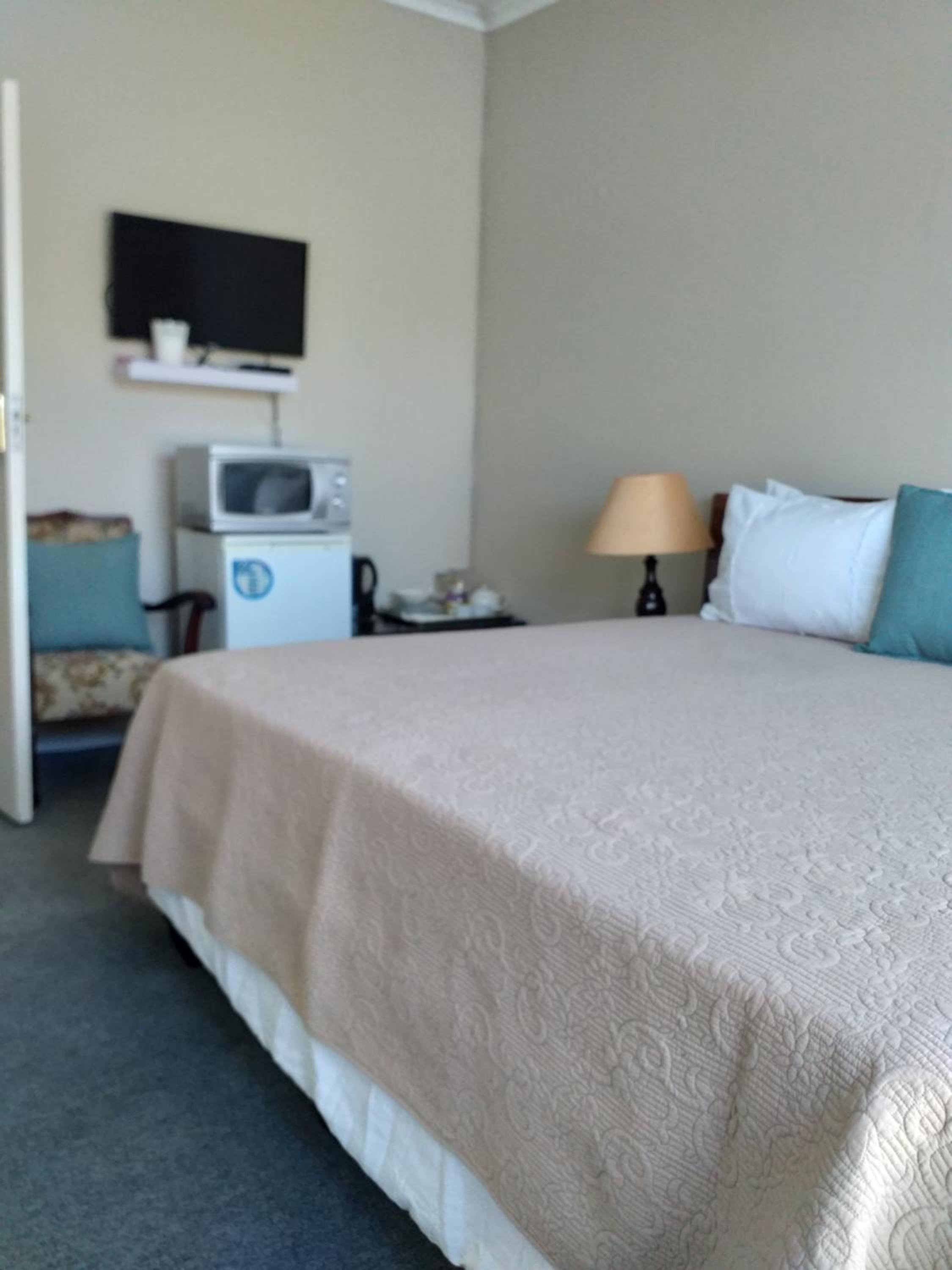 Deluxe Queen Room - Photo 2