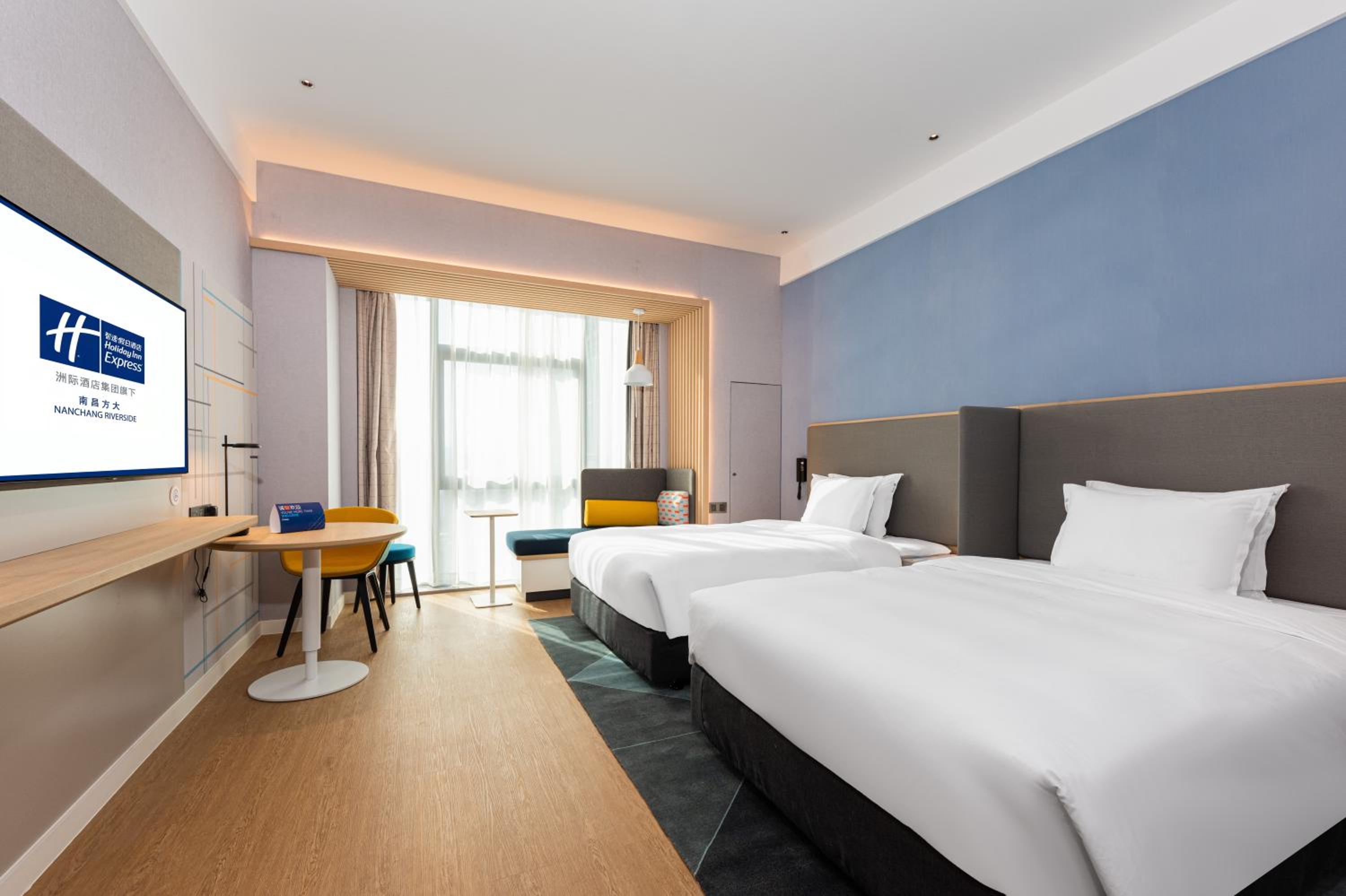 Standard Twin Room - Photo 6