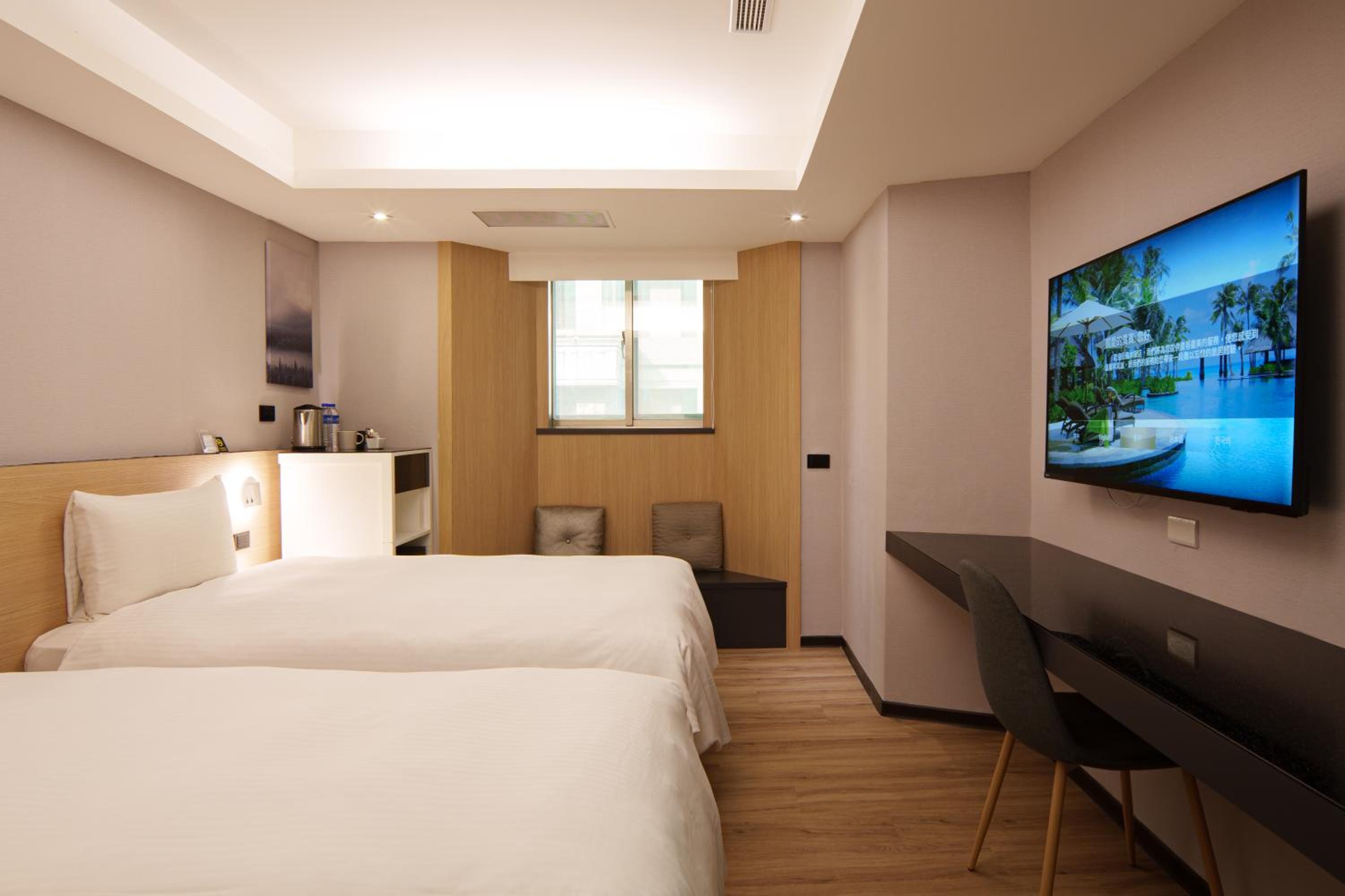 Standard Twin Room photo 3