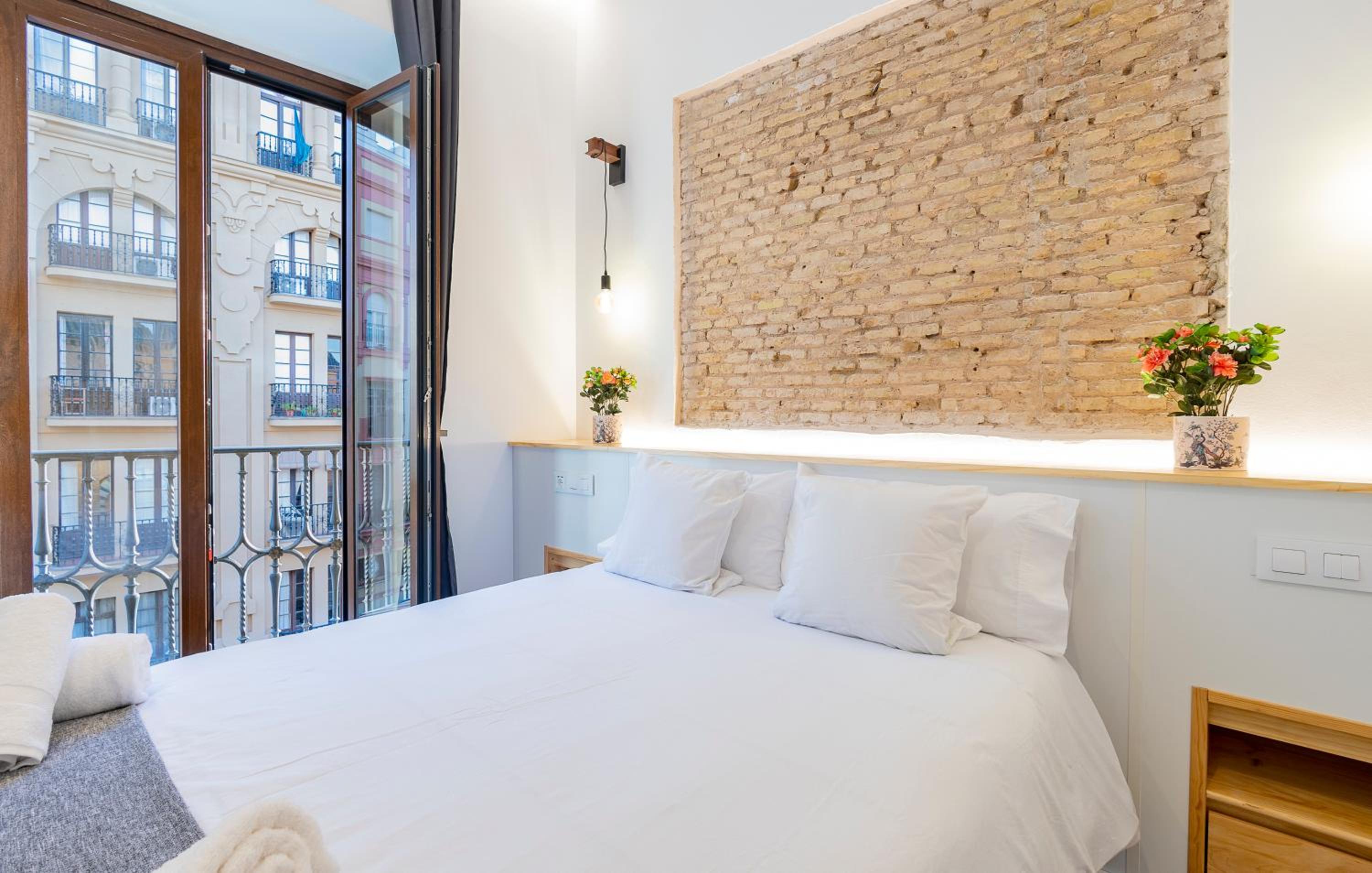 Superior Apartment with balcony and bathtub - Photo 22