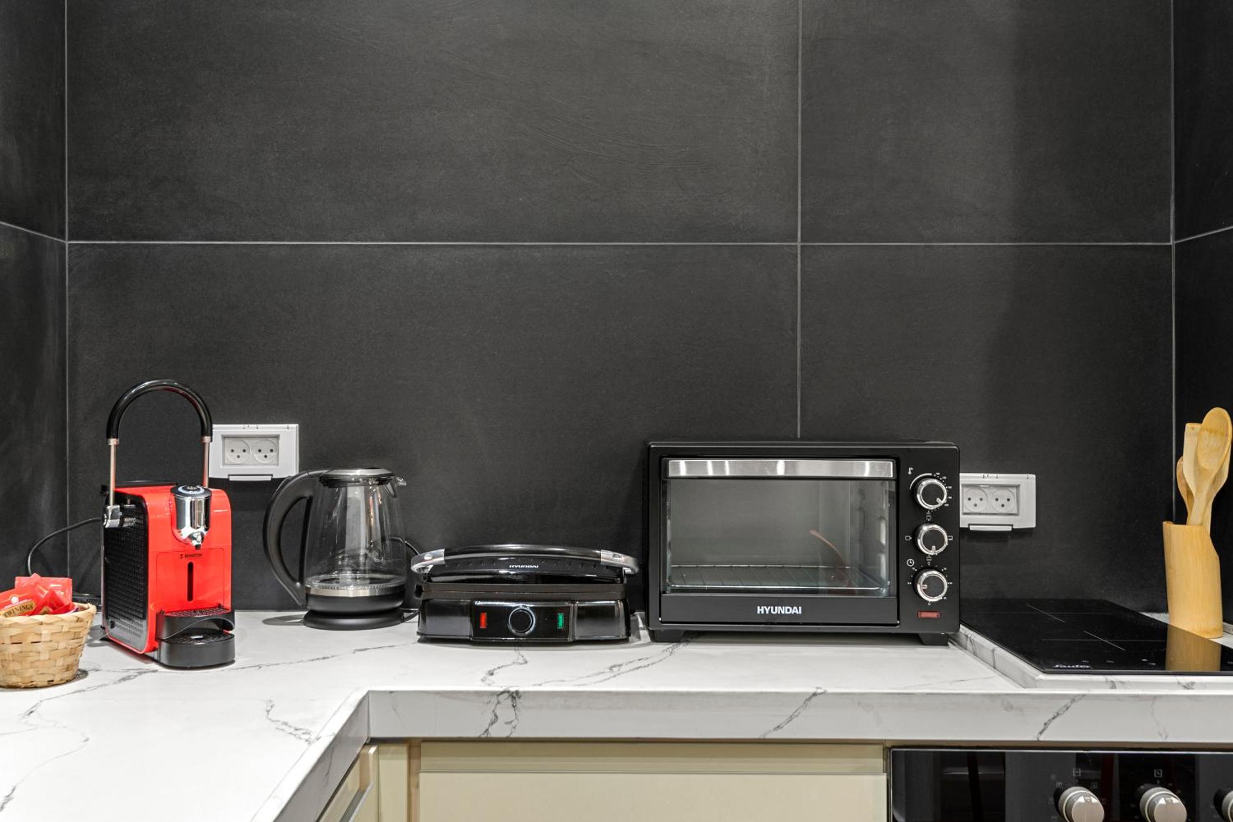 One-Bedroom Apartment - Photo 6