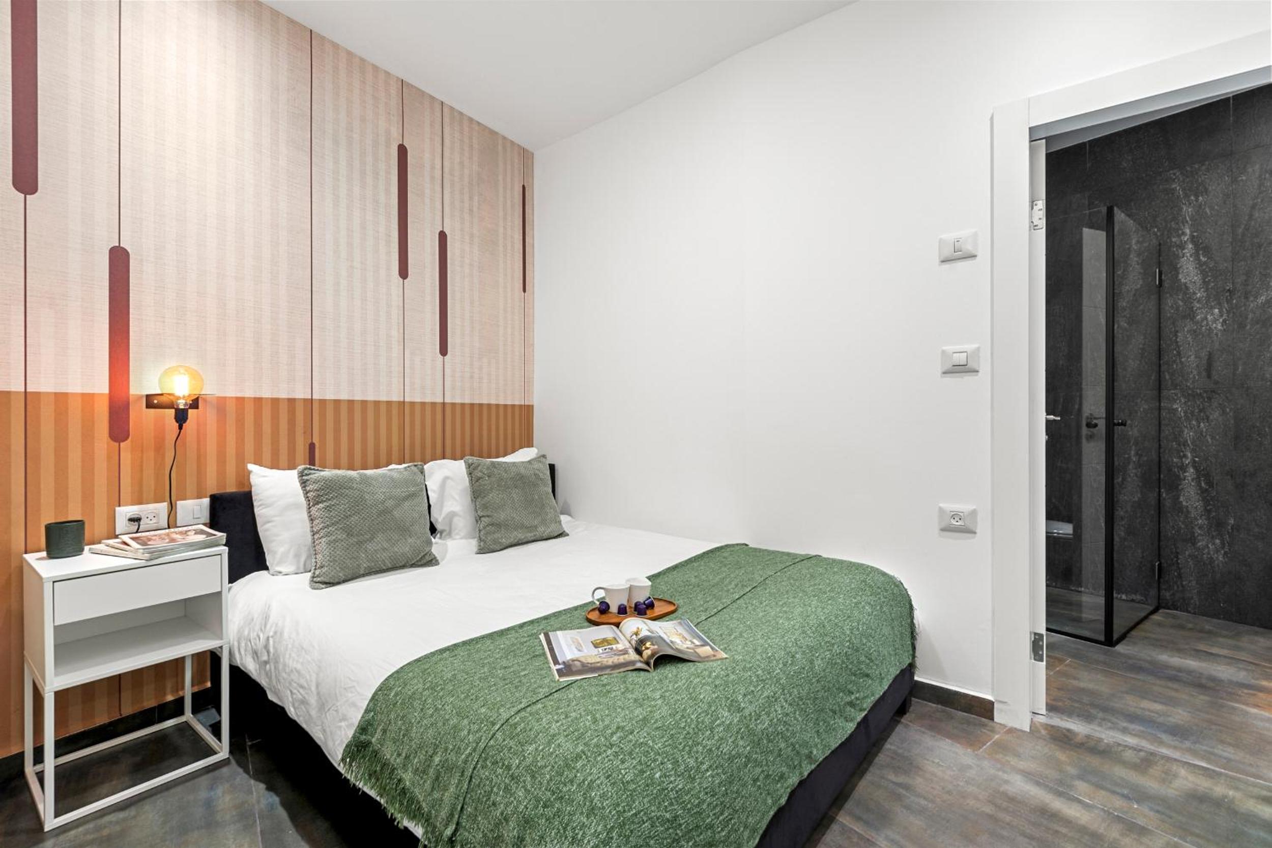 One-Bedroom Apartment - Photo 14