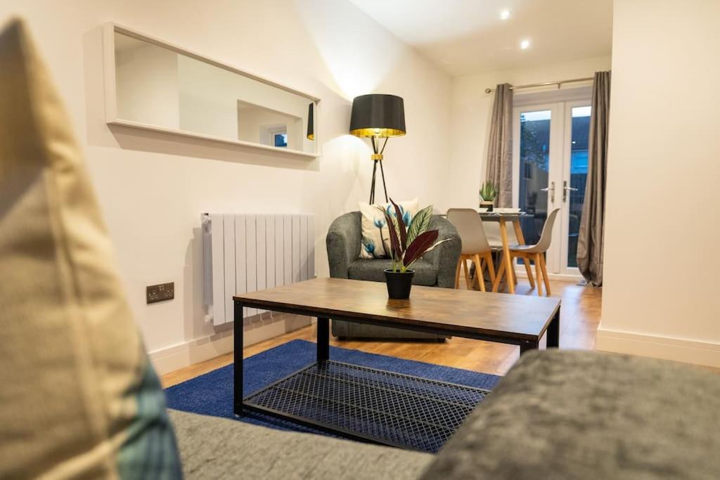 Two-Bedroom House photo 3
