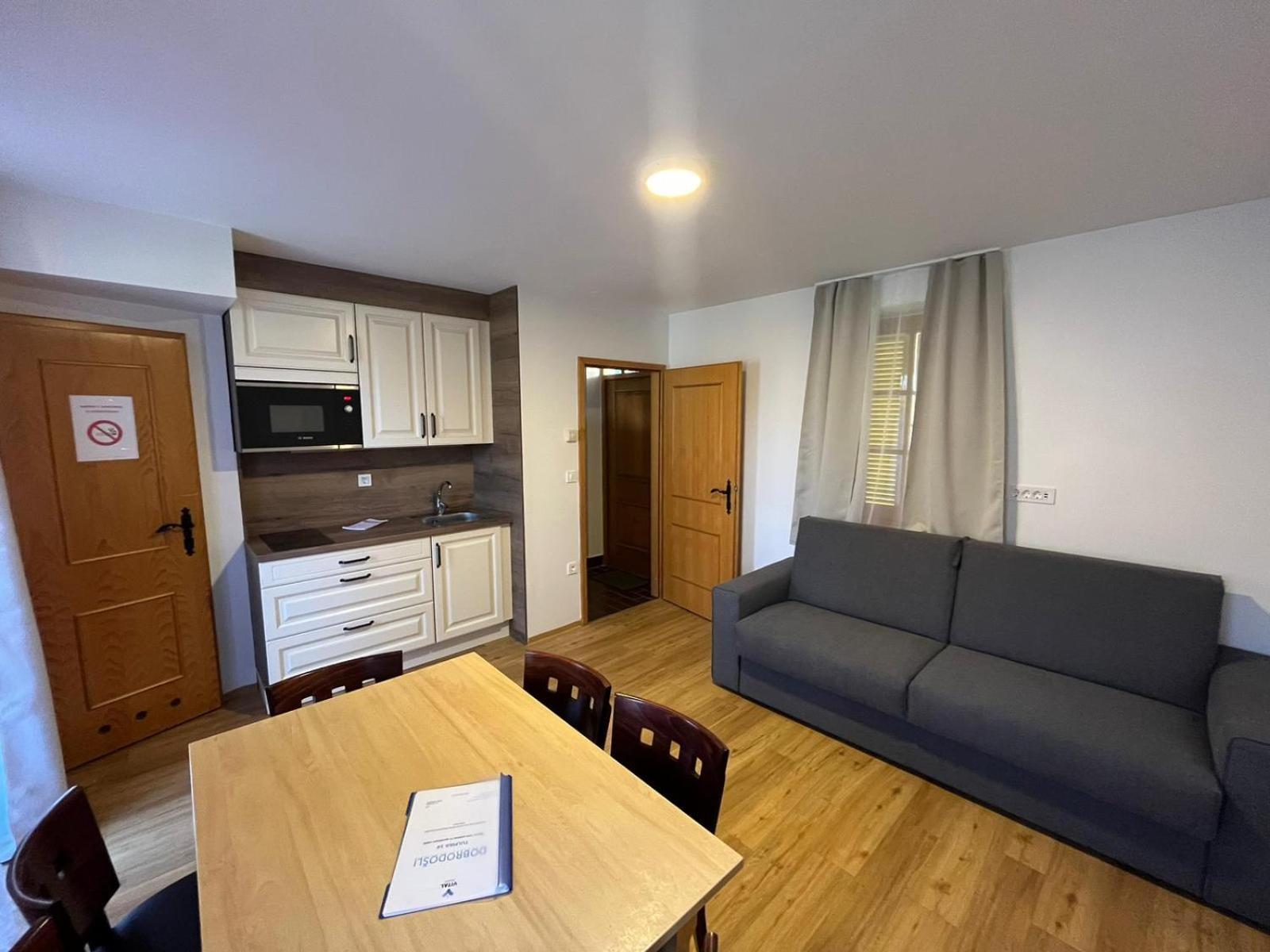 Deluxe Duplex Holiday Home with Terrace - Photo 17