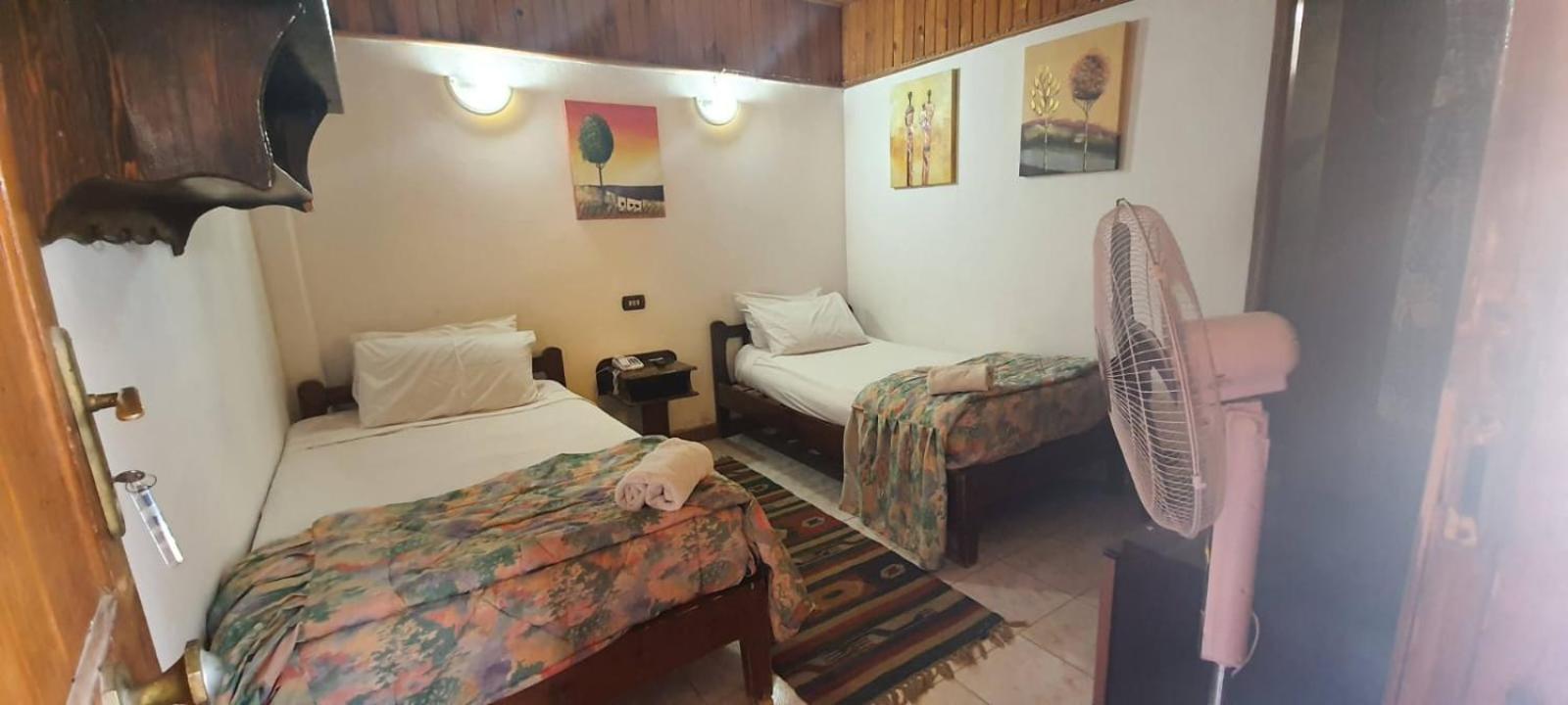 Budget Twin Room photo 2