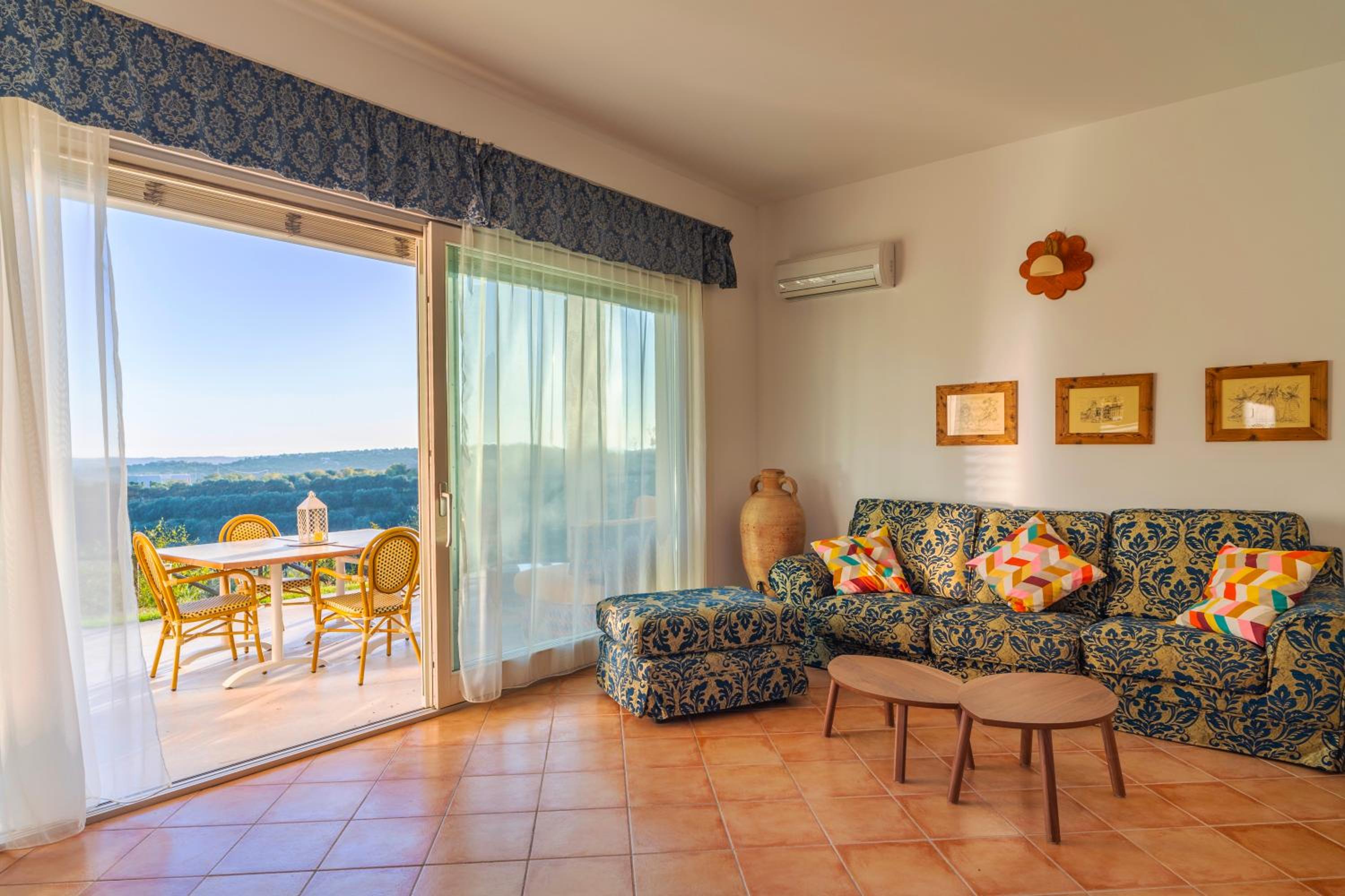 Villa with Garden View