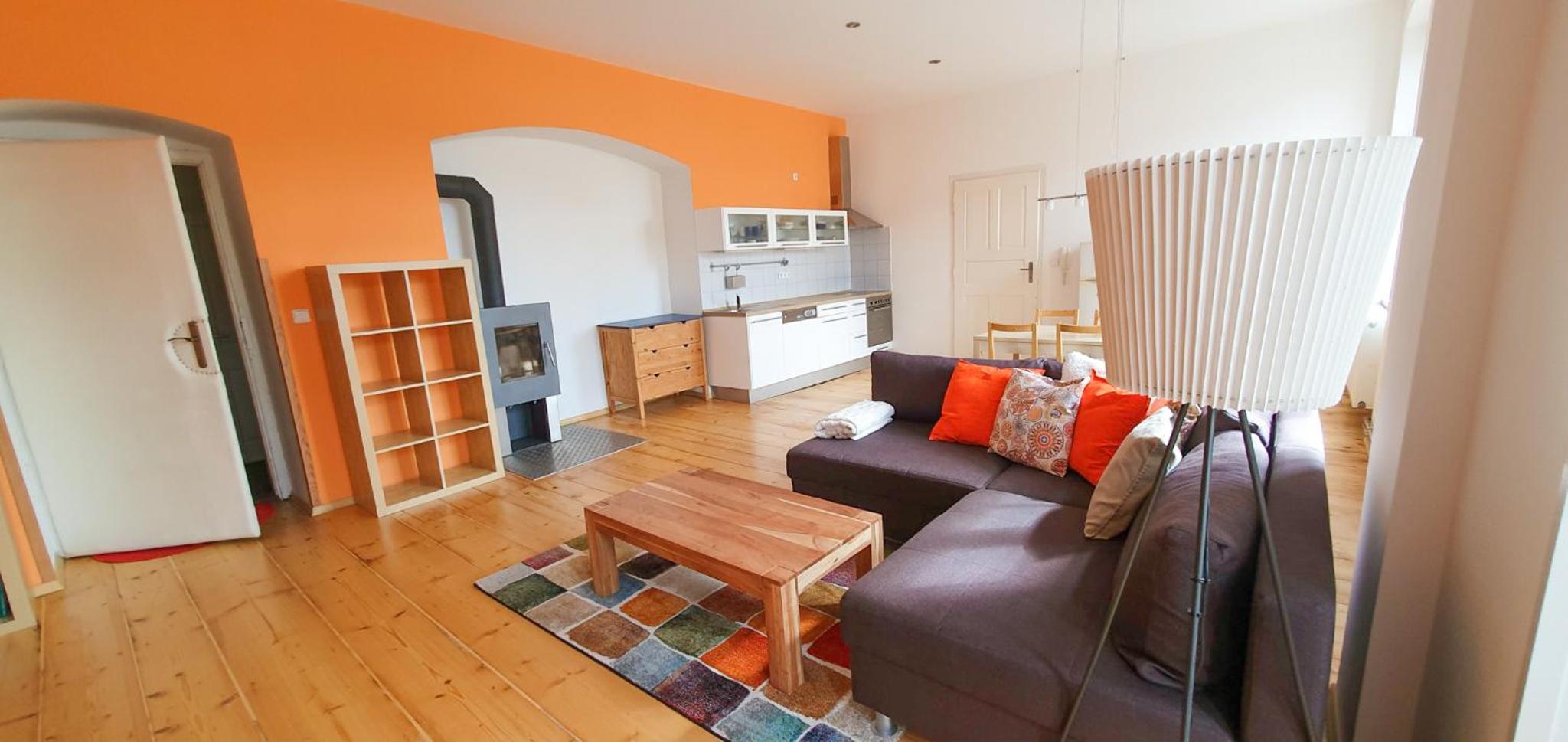 One-Bedroom Superior Apartment - Photo 3