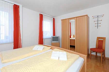 Two-Bedroom Apartment with Shower  photo 3