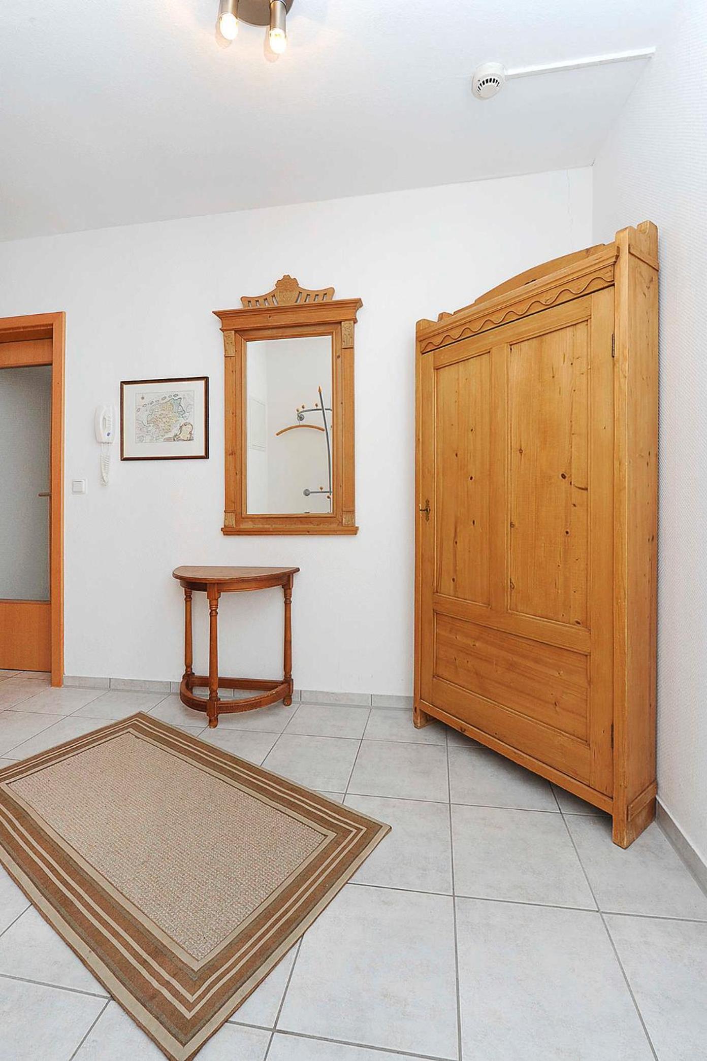 Two-Bedroom Apartment with Shower  photo 1