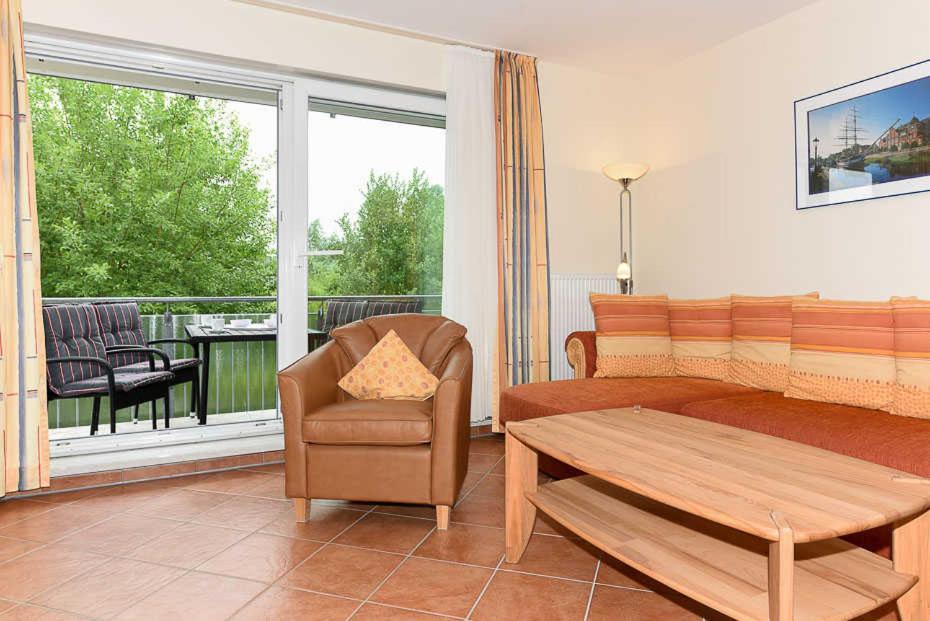 Two-Bedroom Apartment with Balcony photo 2