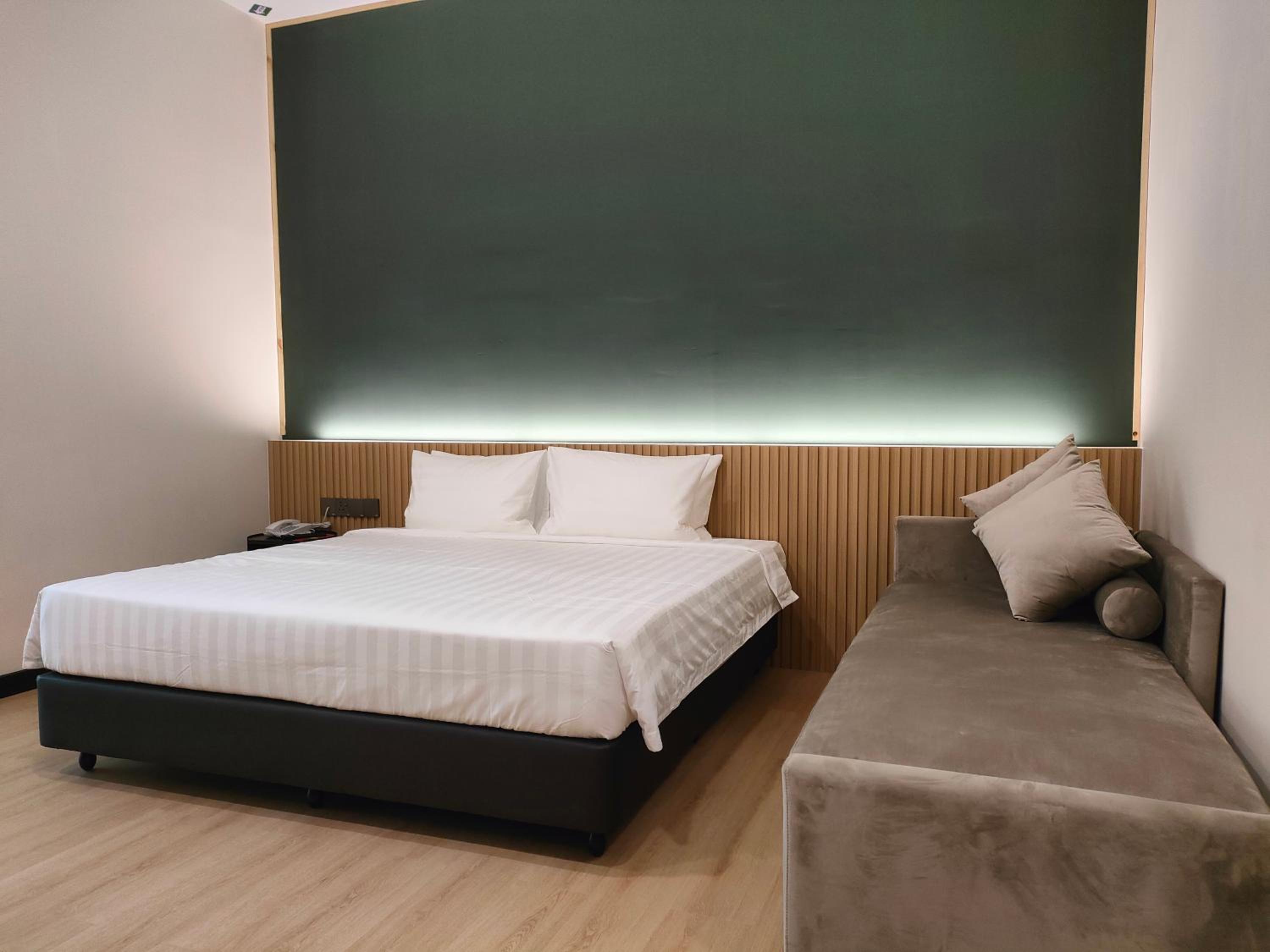 Junior Suite - Photo 1