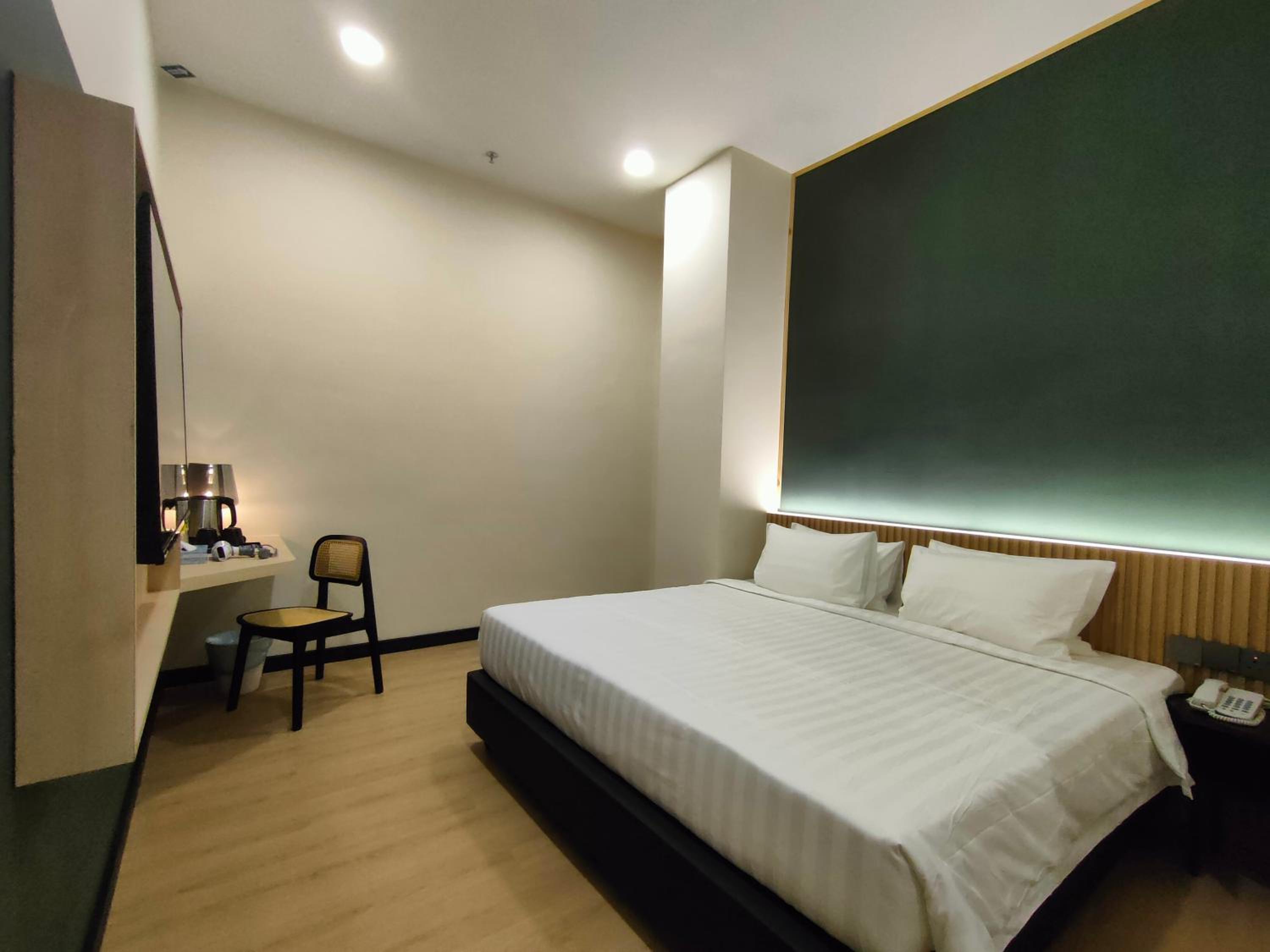 Deluxe Double Room - Photo 1