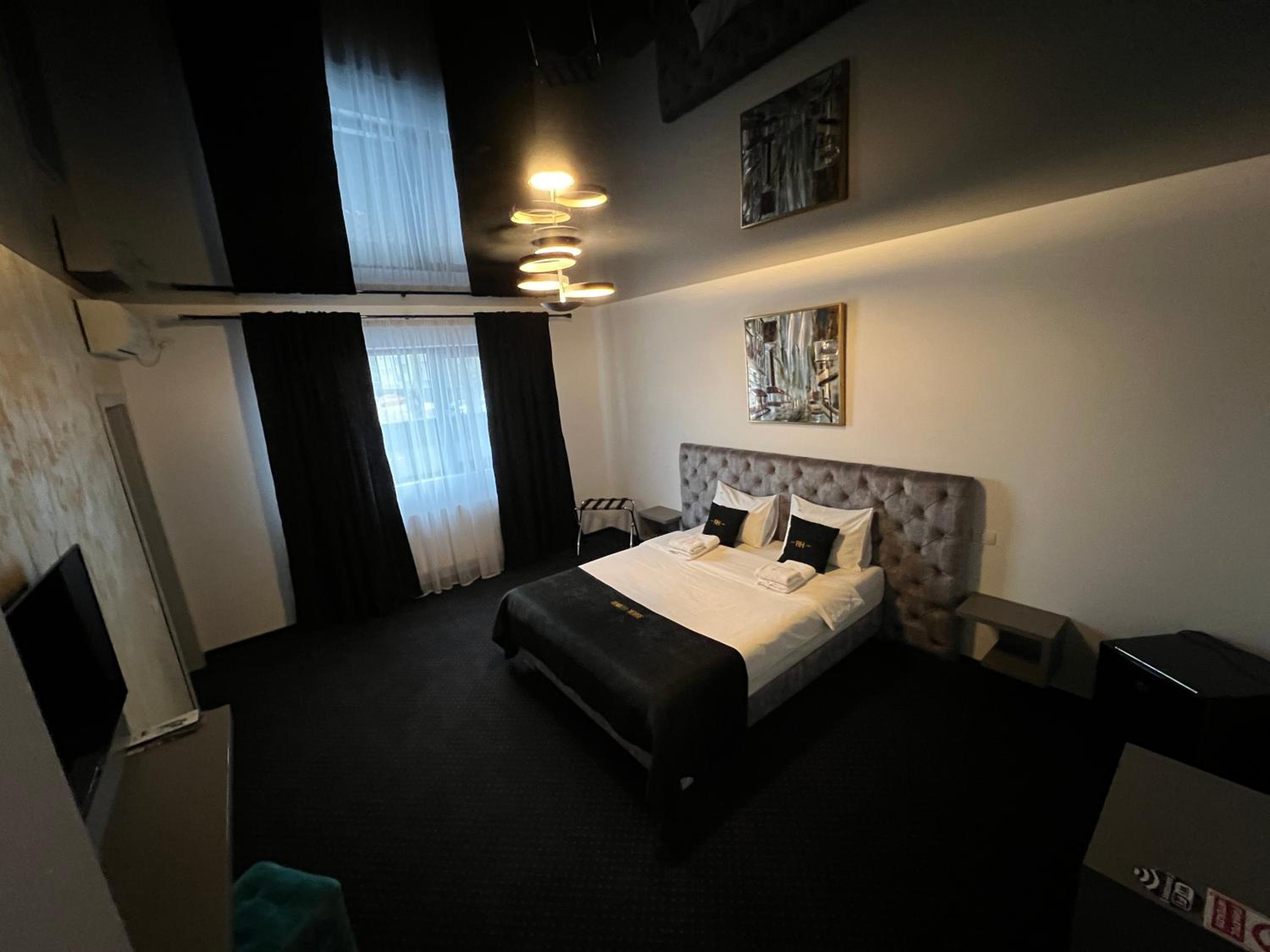 Superior King Room - Photo 1