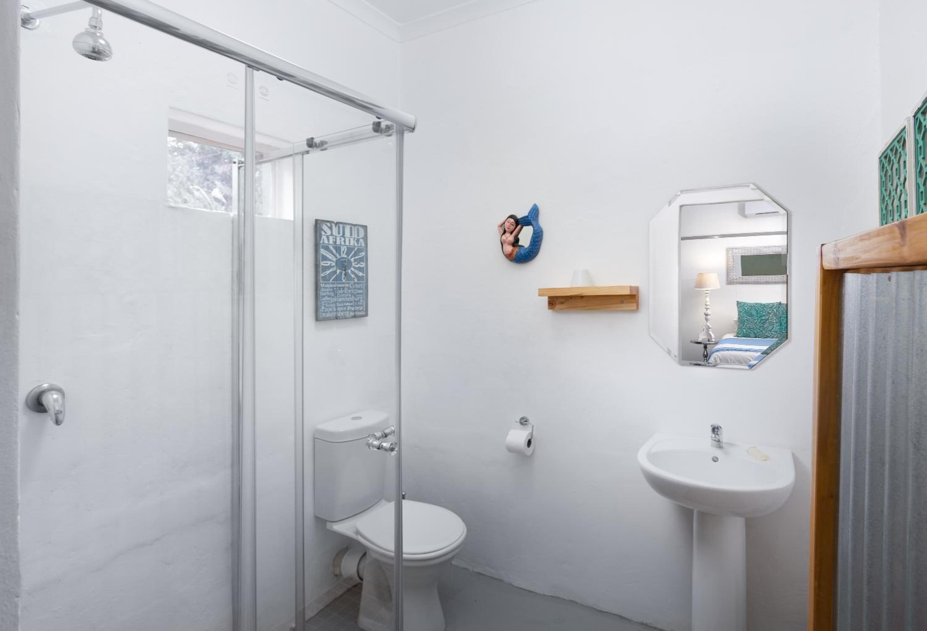 Deluxe Double Room with Shower - Photo 9