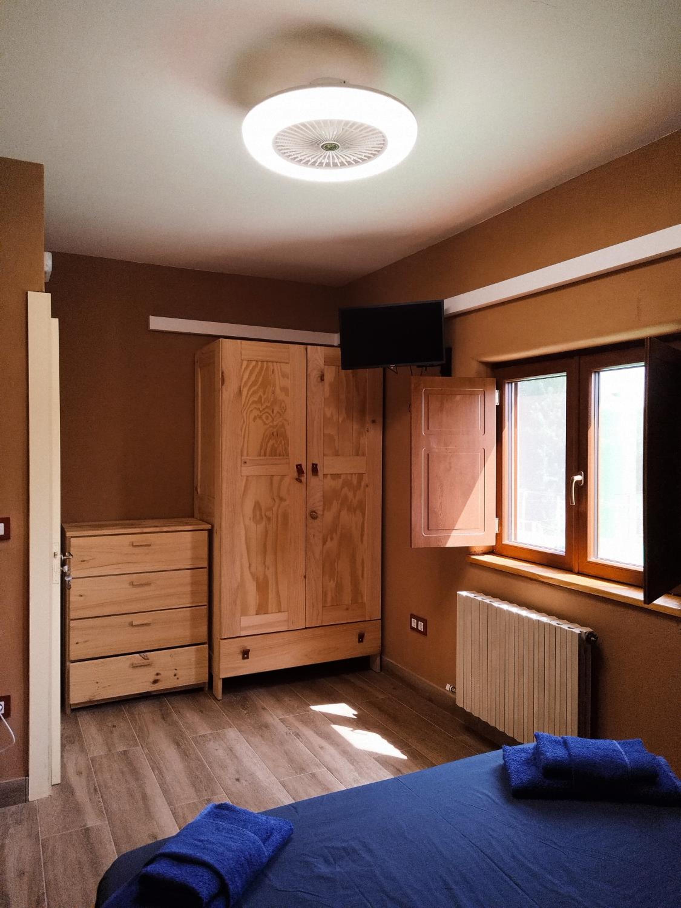 Habitación Doble Estándar con Baño Compartido