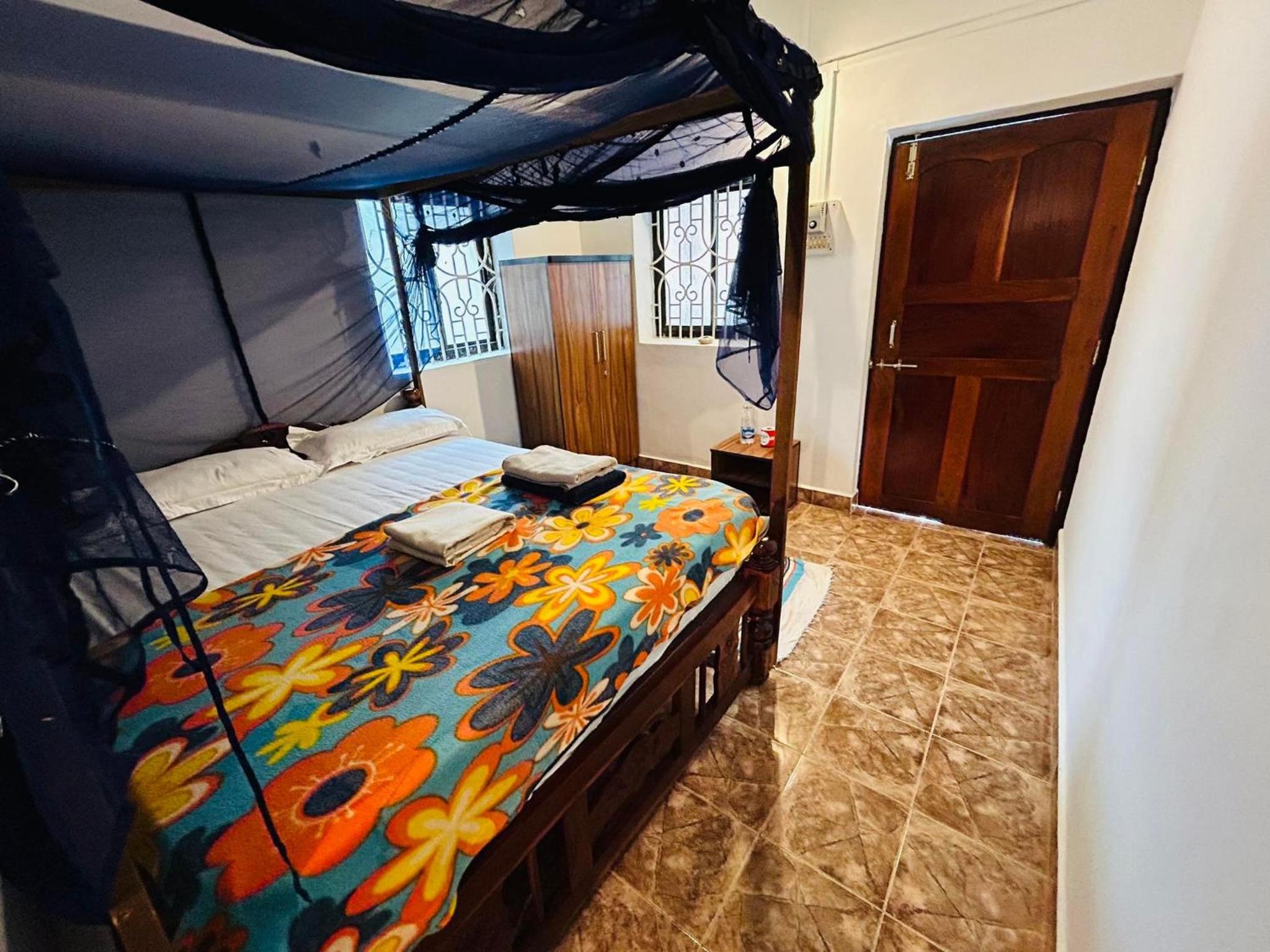 Budget Double Room photo 2
