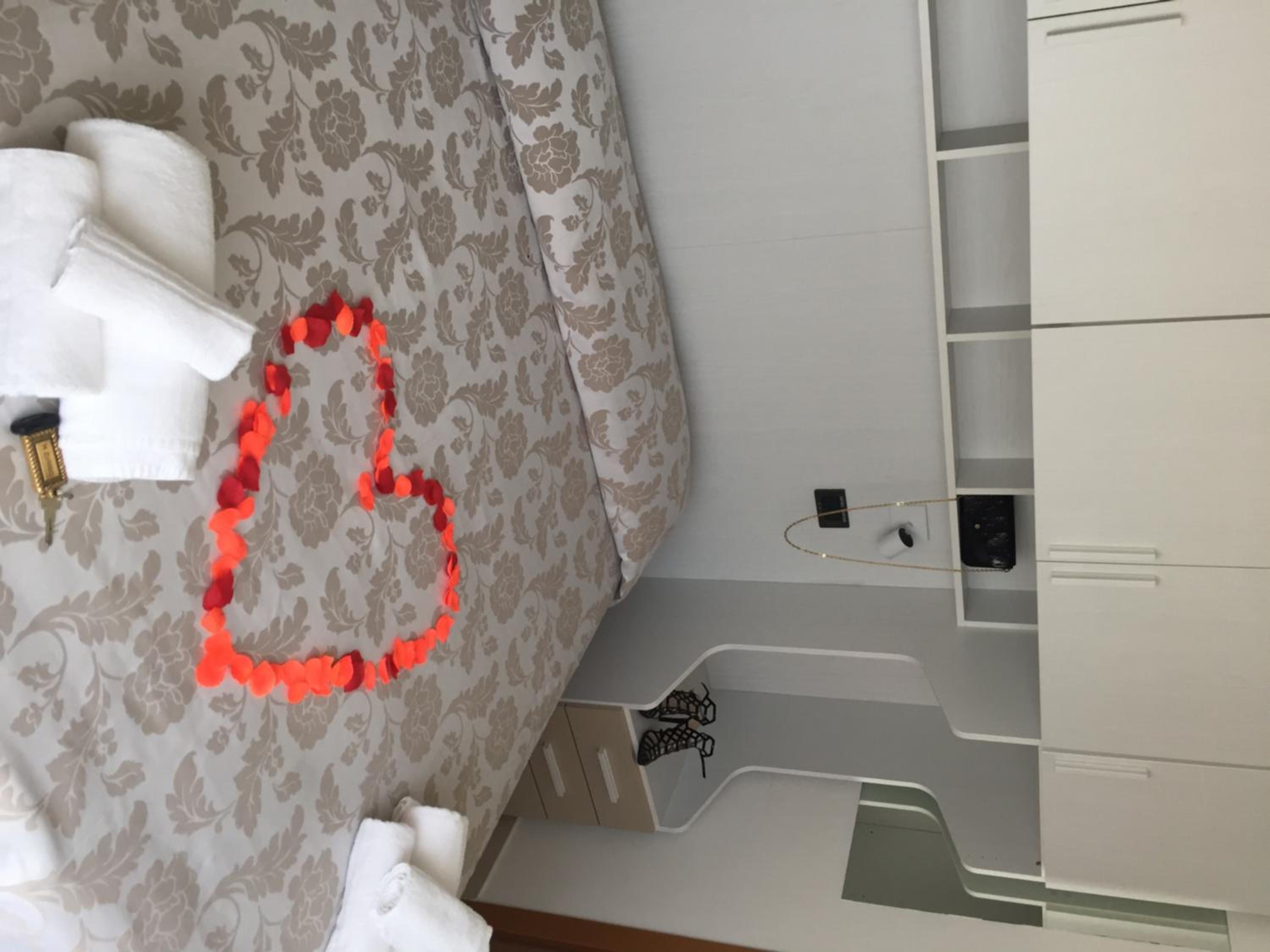 Double Room - Photo 17