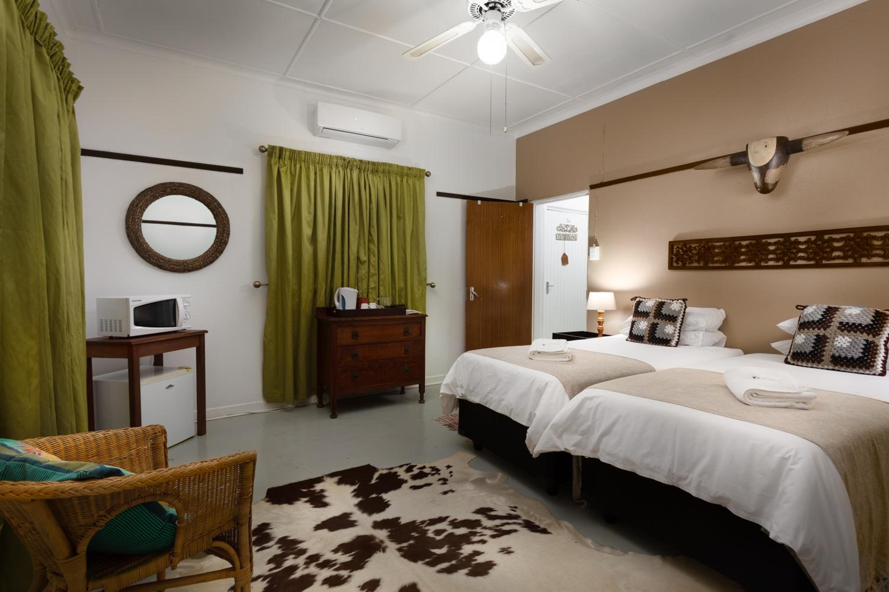 Deluxe Double or Twin Room - Photo 11