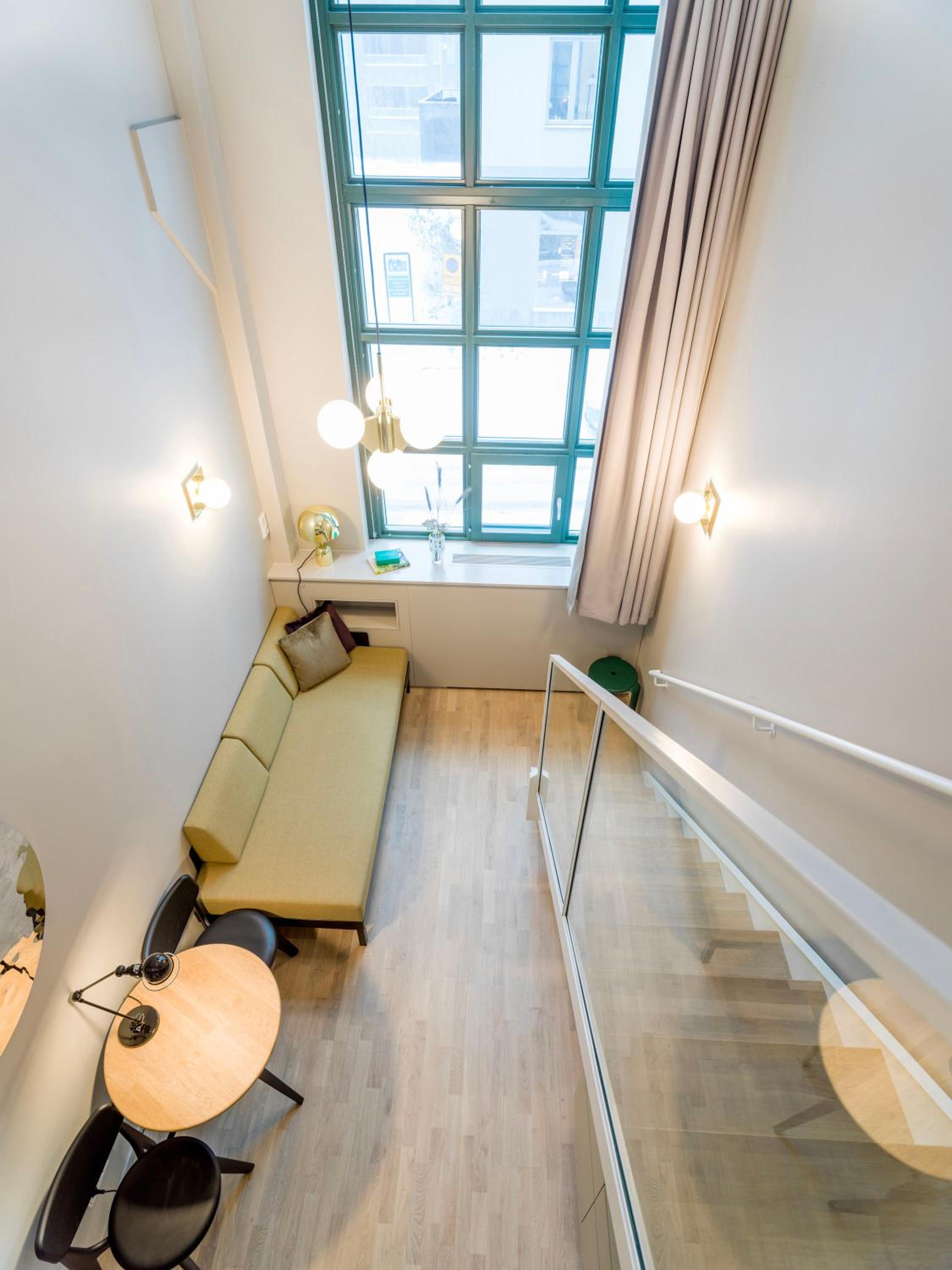 Deluxe Loft Apartment - Photo 7