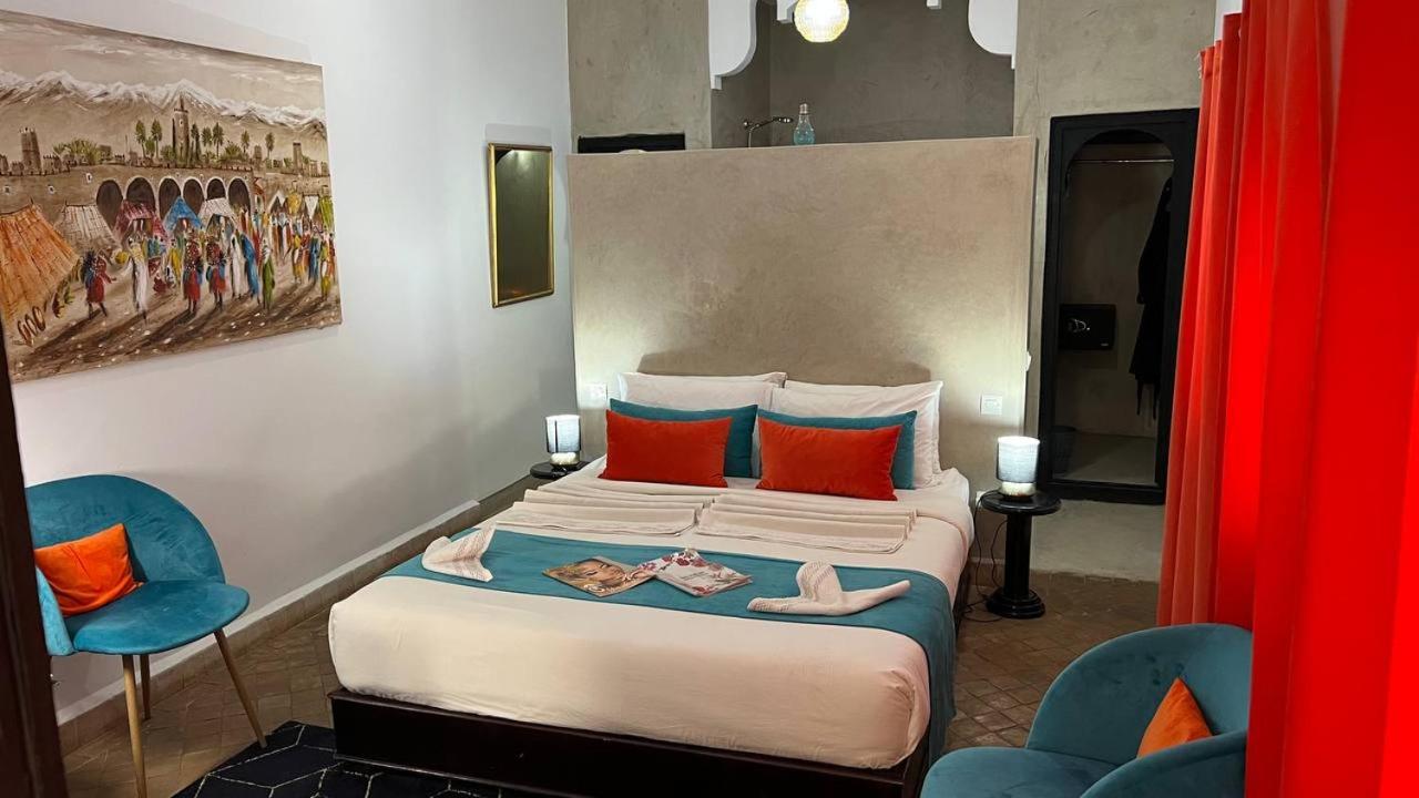 Deluxe Queen Suite