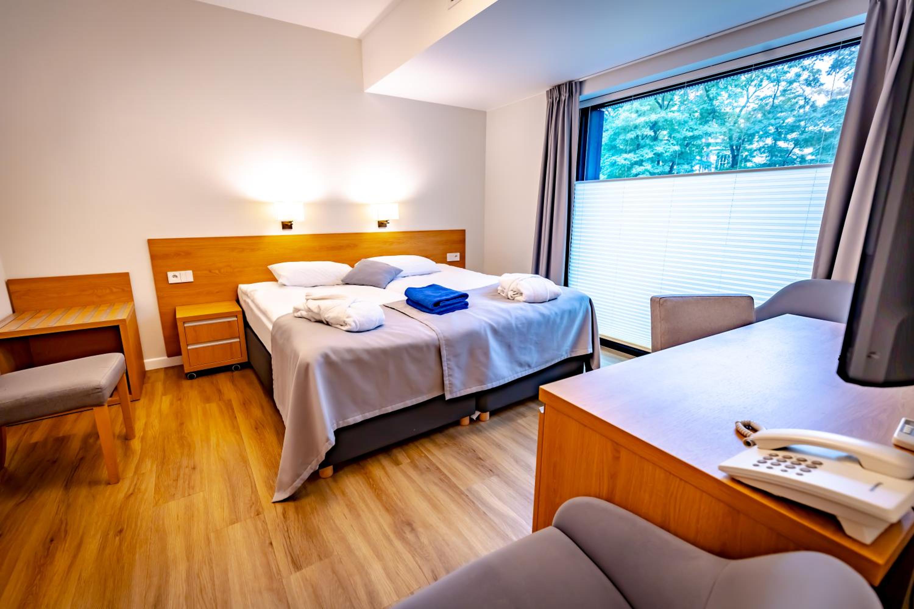 Double or Twin Room - Photo 2