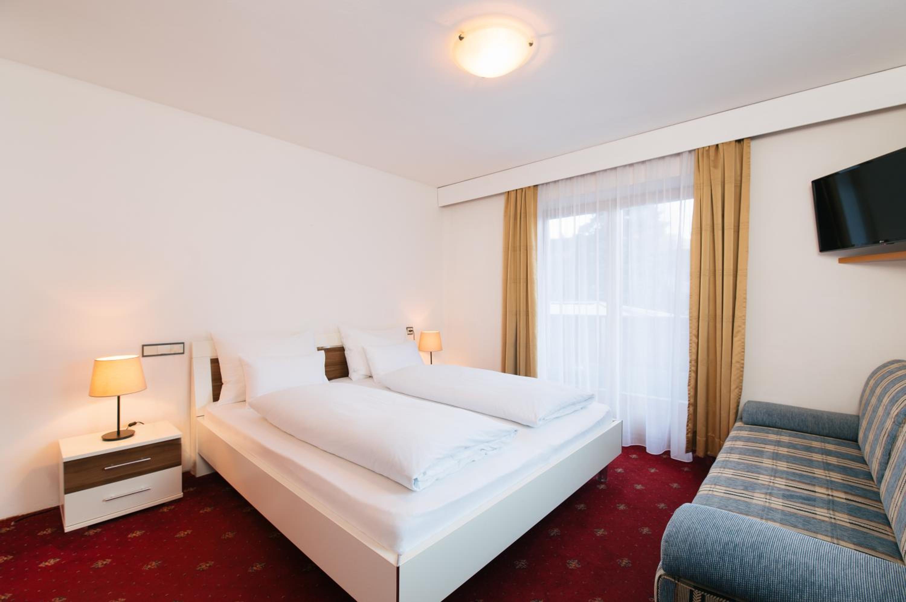 Standard Double Room with Balcony photo 1