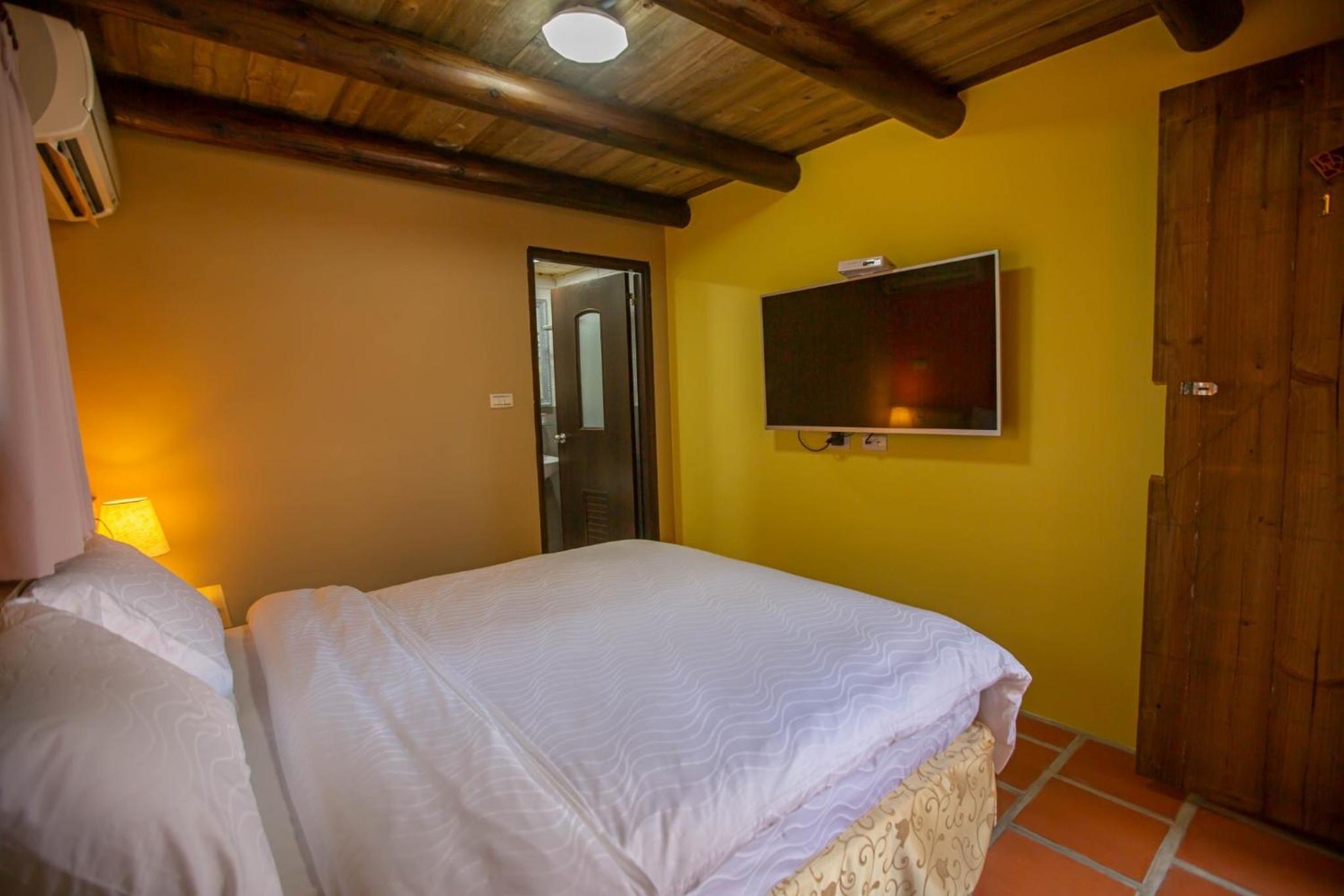Double Room with Private Bathroom photo 1