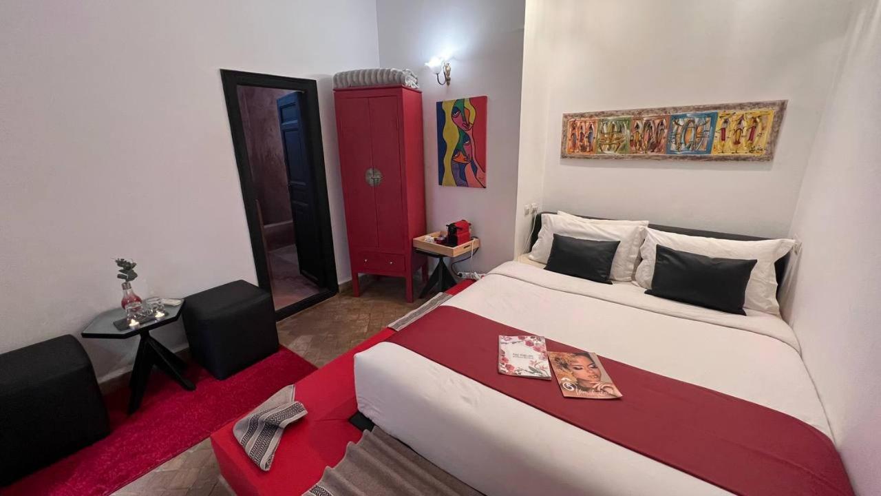 Standard King Room - Photo 1