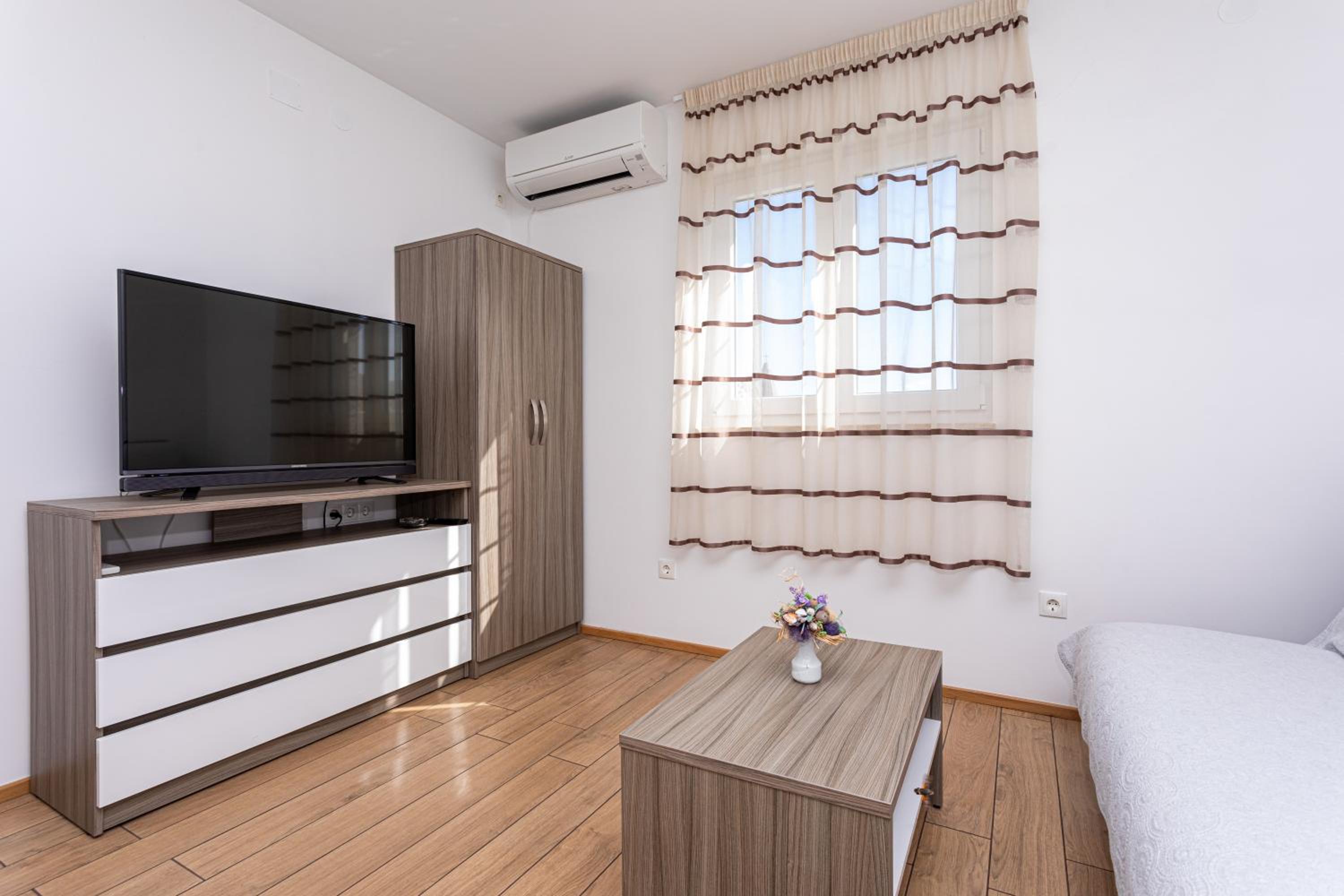 Apartment with Sea View photo 2