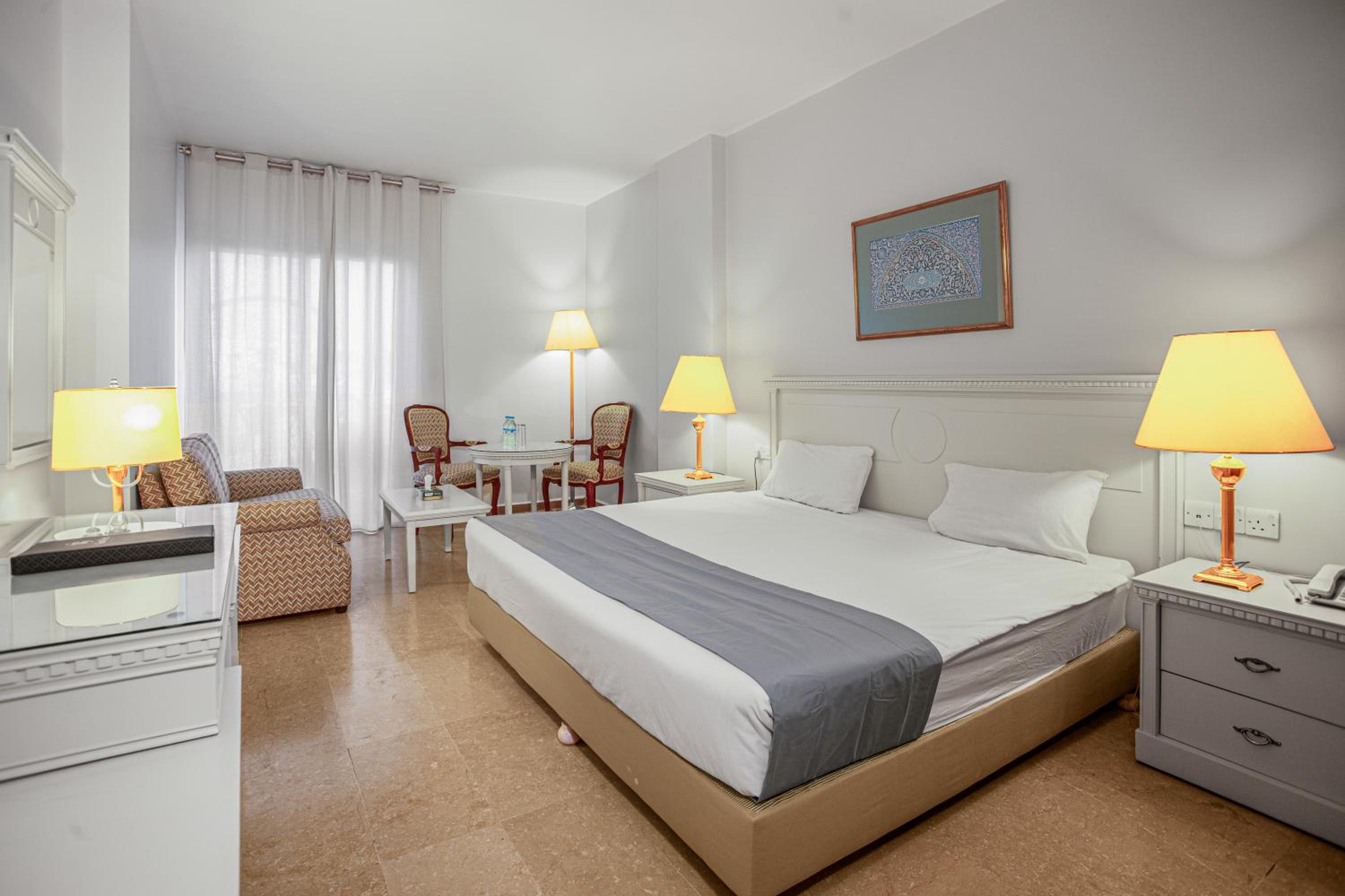 Deluxe King Room
