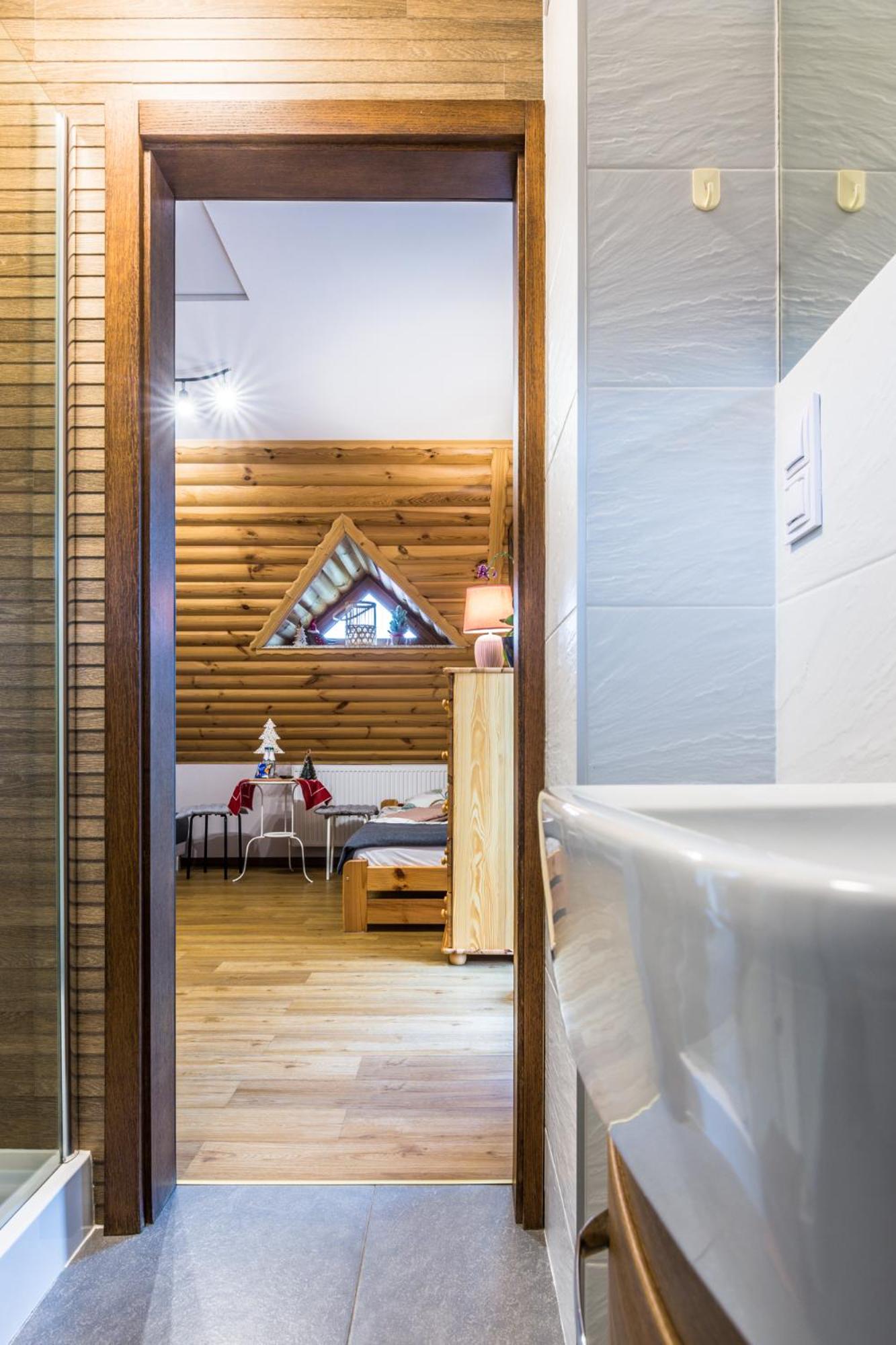 Double or Twin Room with Balcony photo 3
