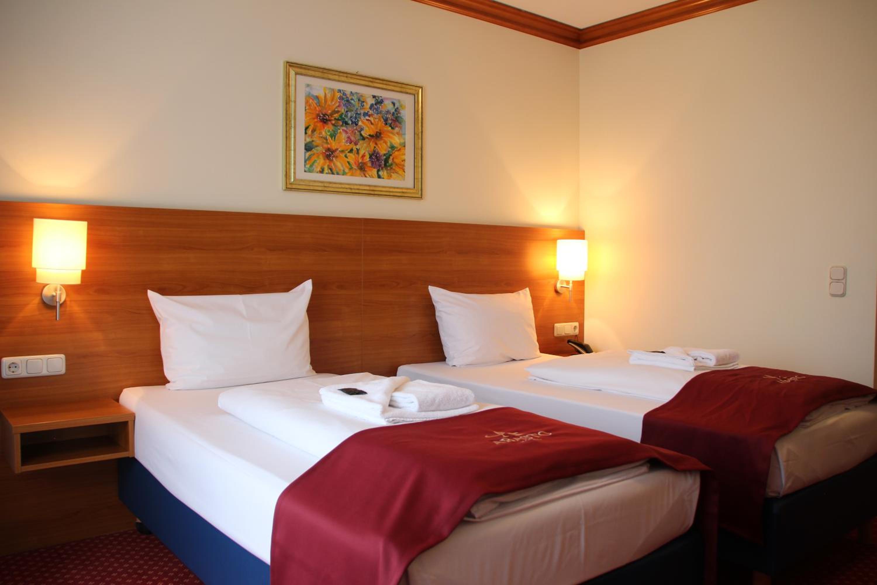 Standard Double Room - Photo 6