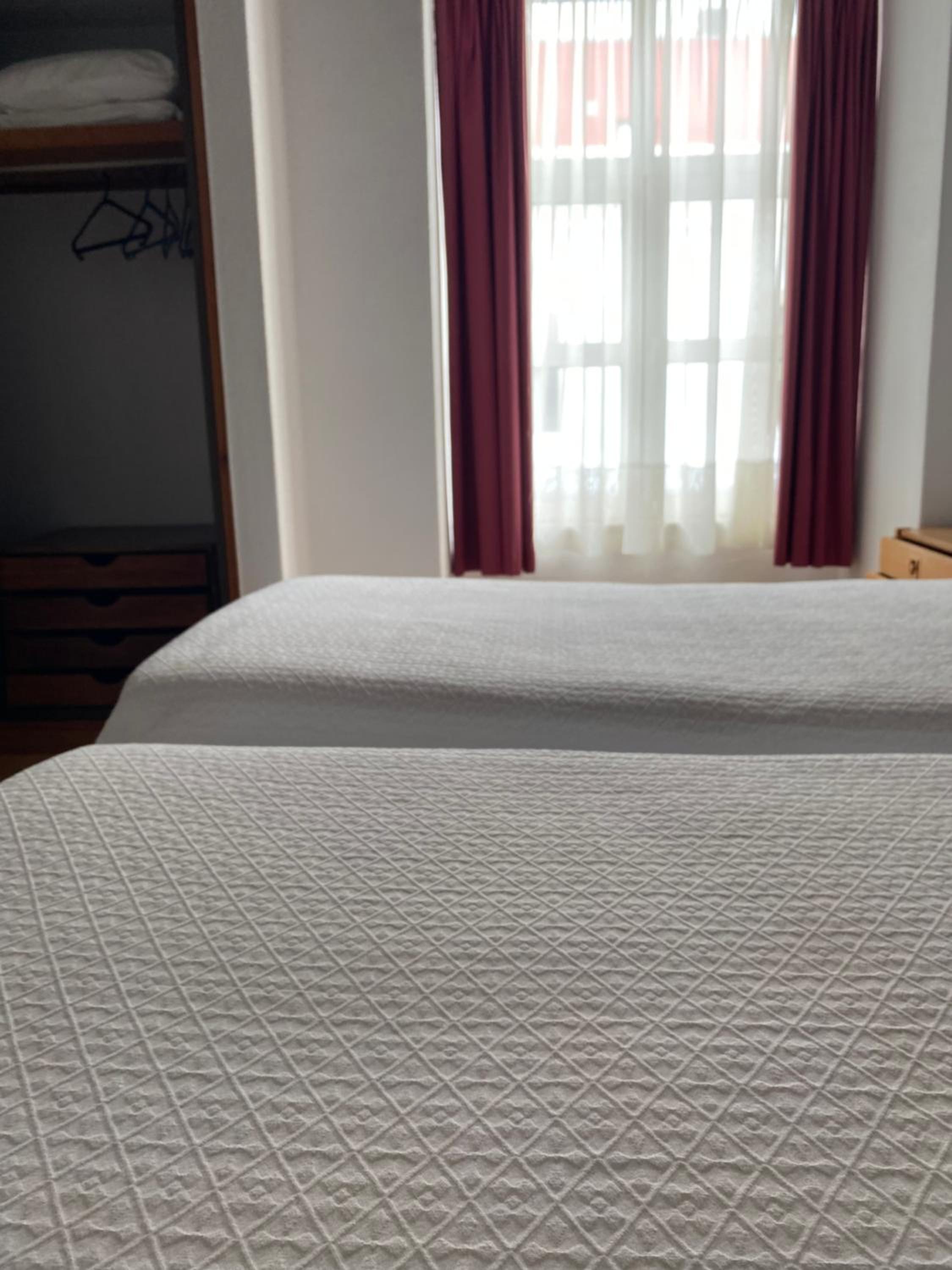 Twin Room - Photo 1