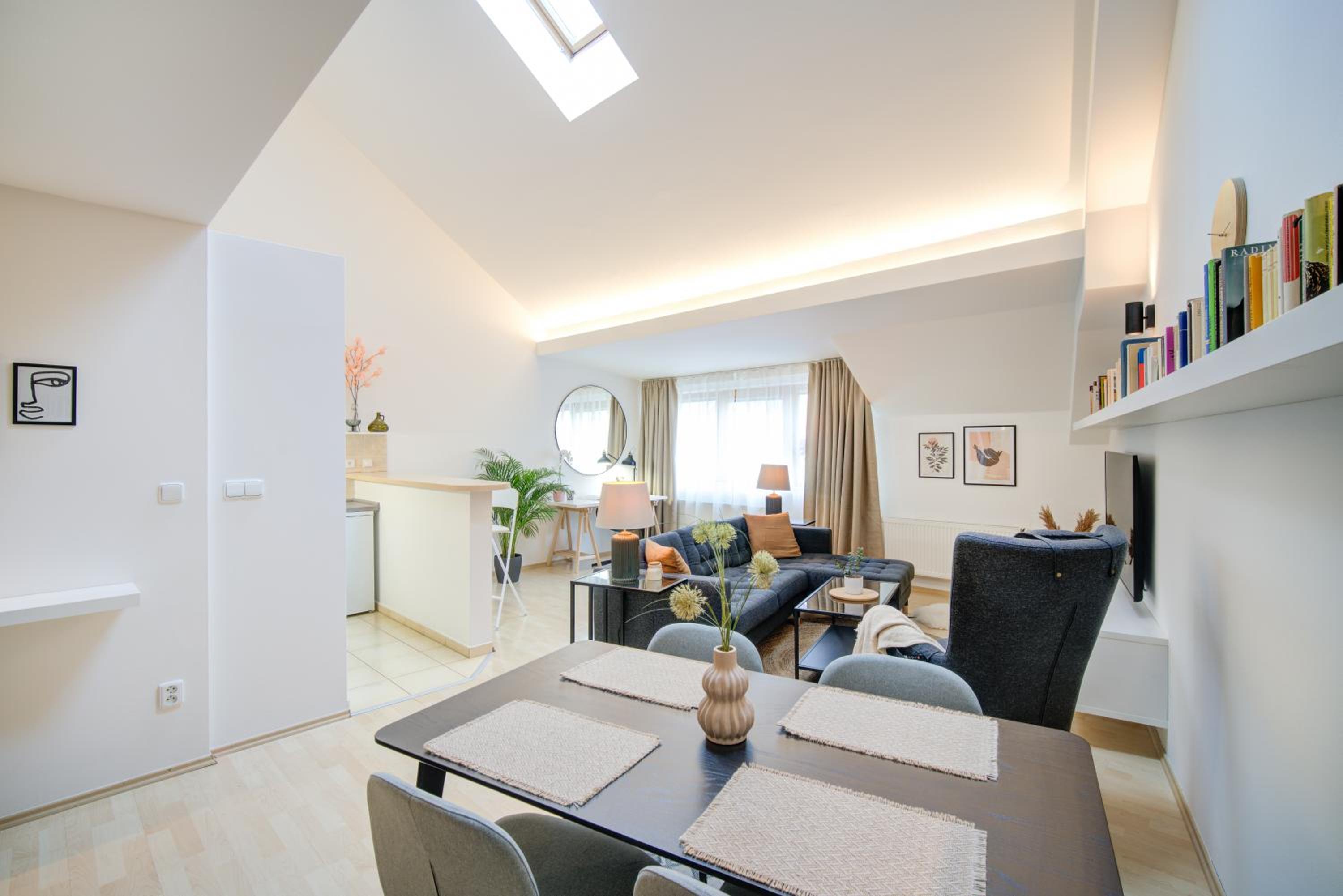 Loft - Photo 13