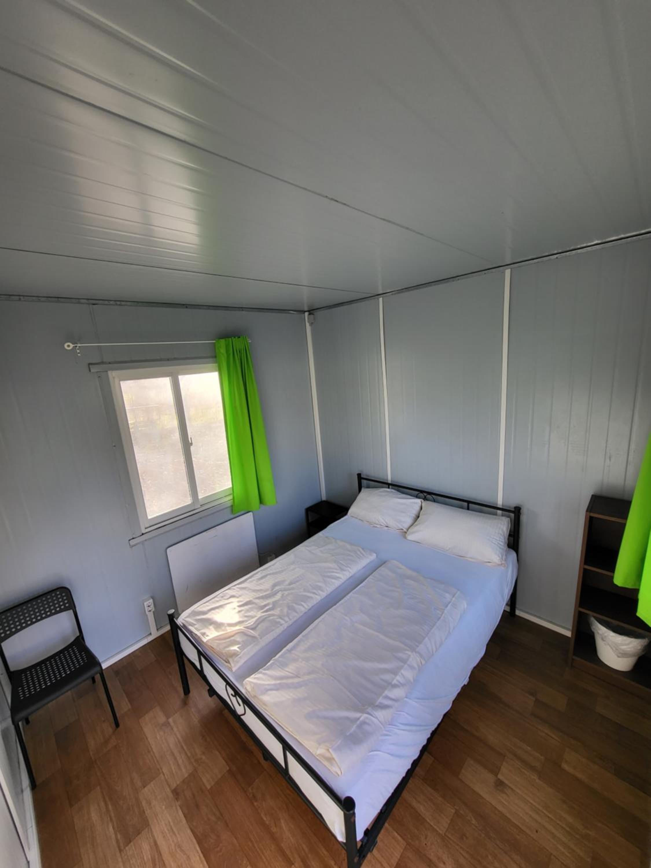 Double-bed Cottage with Shared Bathroom photo 3